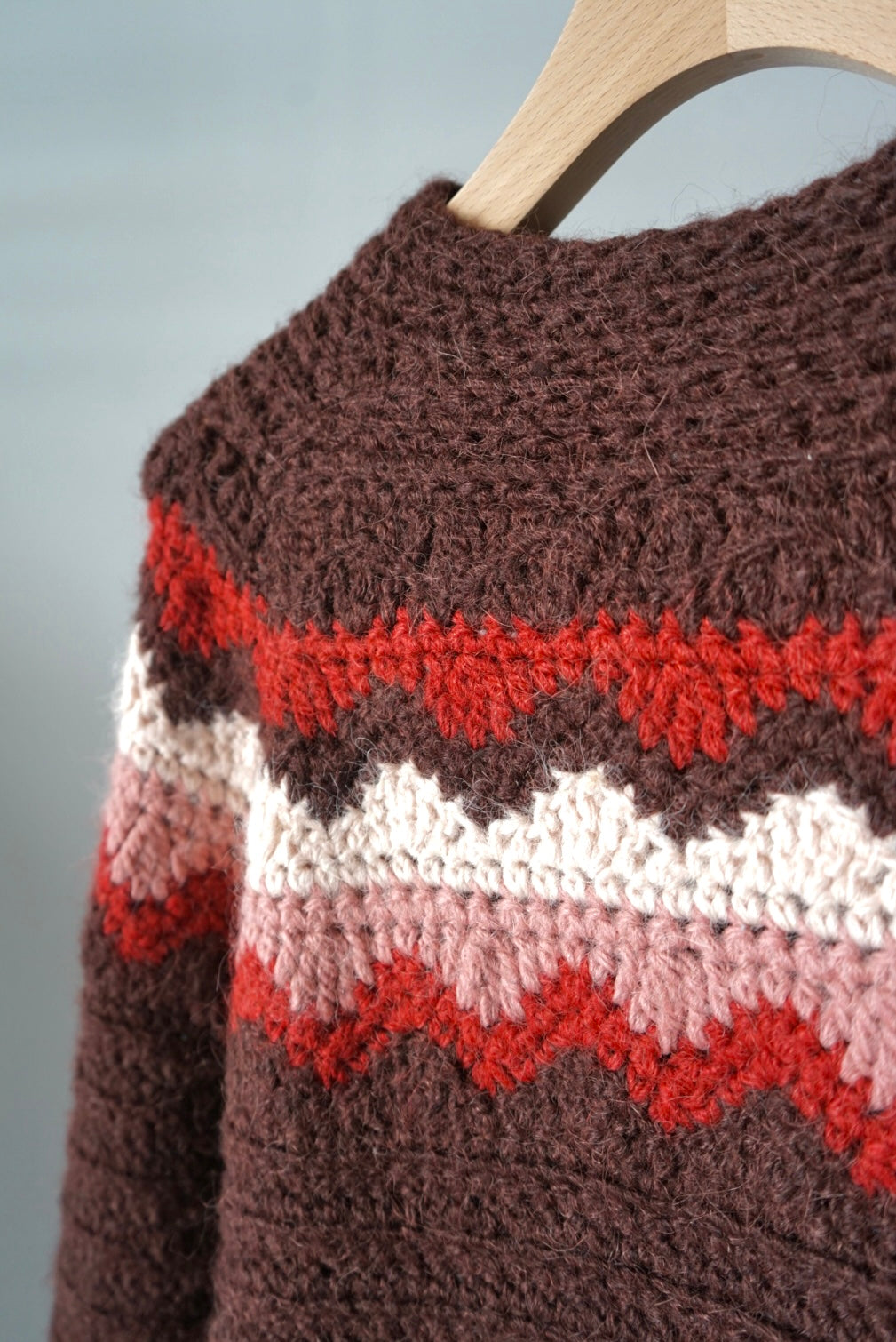 Flair sleeve alpaca knit