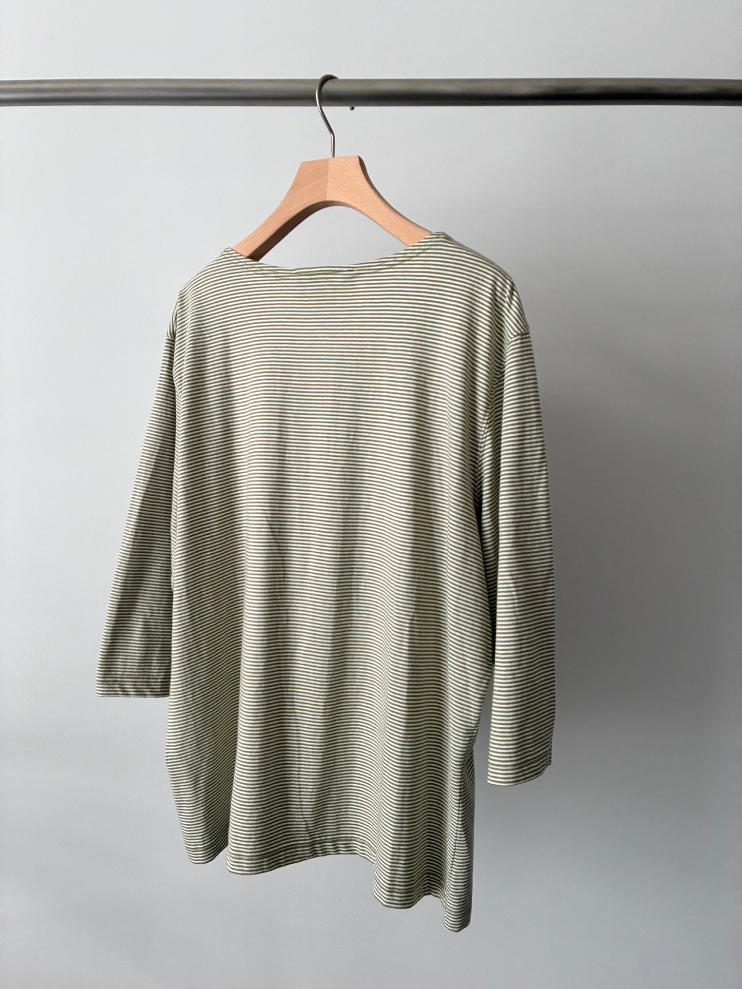 "ORVIS" cropped sleeve stripe tee