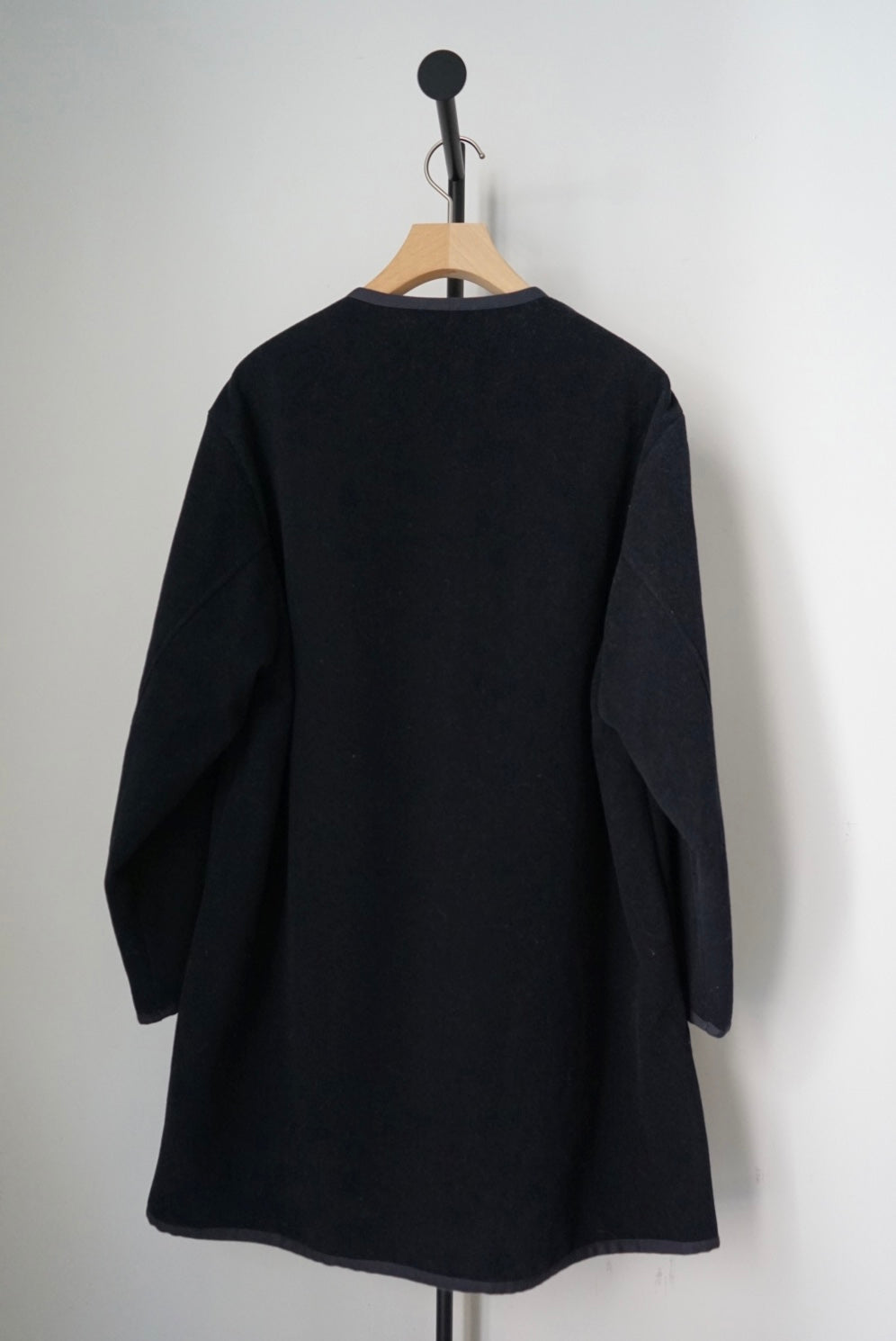 "DANIEL HECHTER" collarless coat
