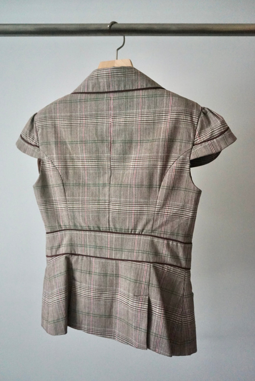 Design check vest
