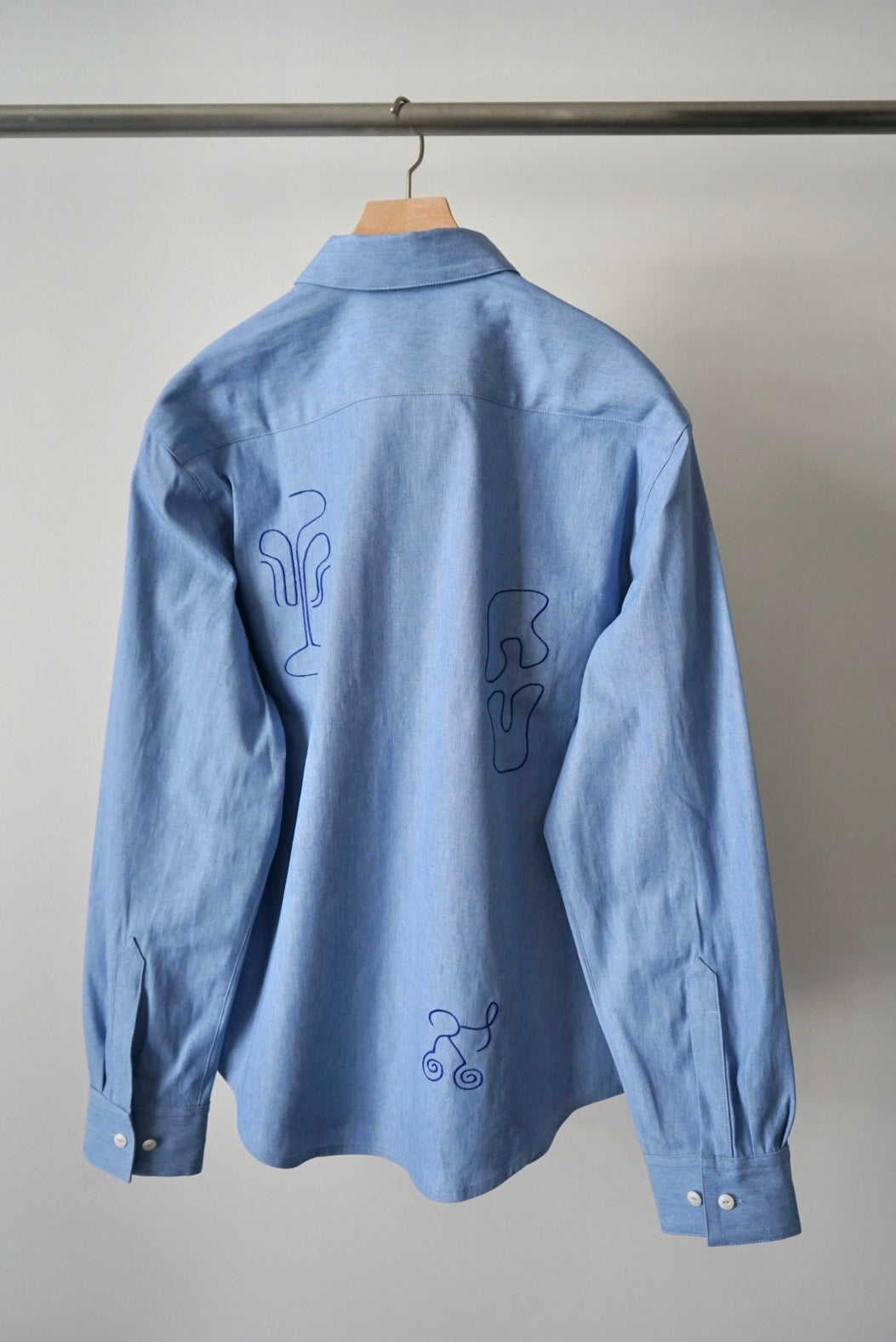 【SHOTAHIYAMA】embroidery chambray shirt