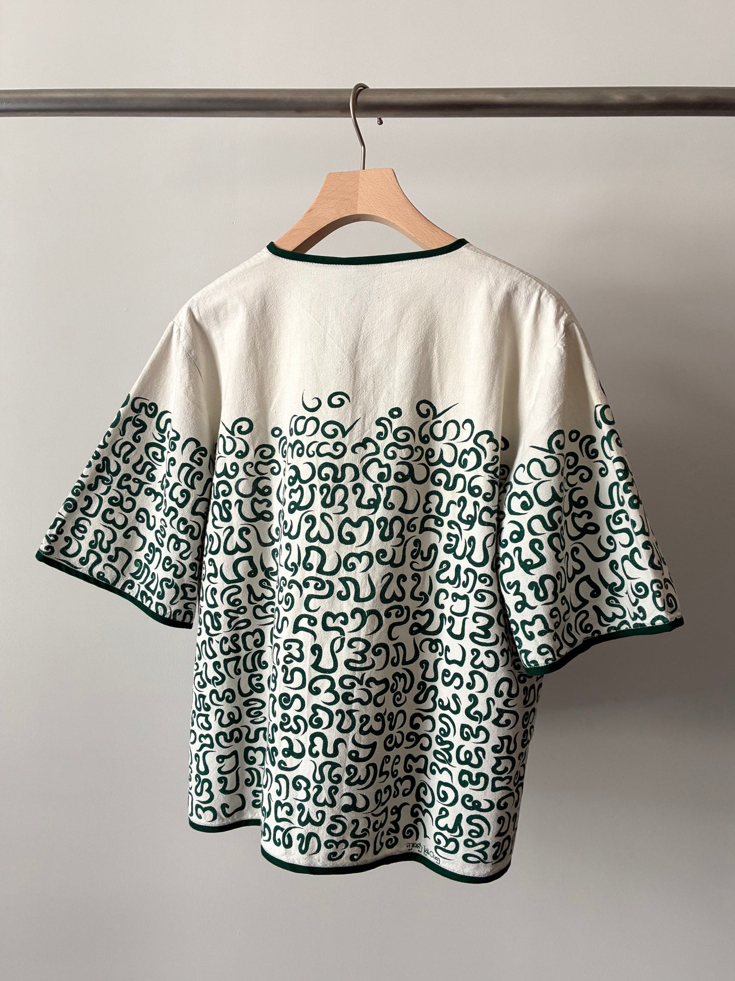 China buttons design shirt jacket