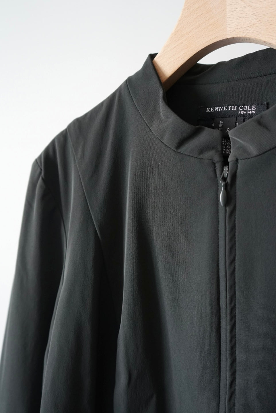Dark green design short jacket
