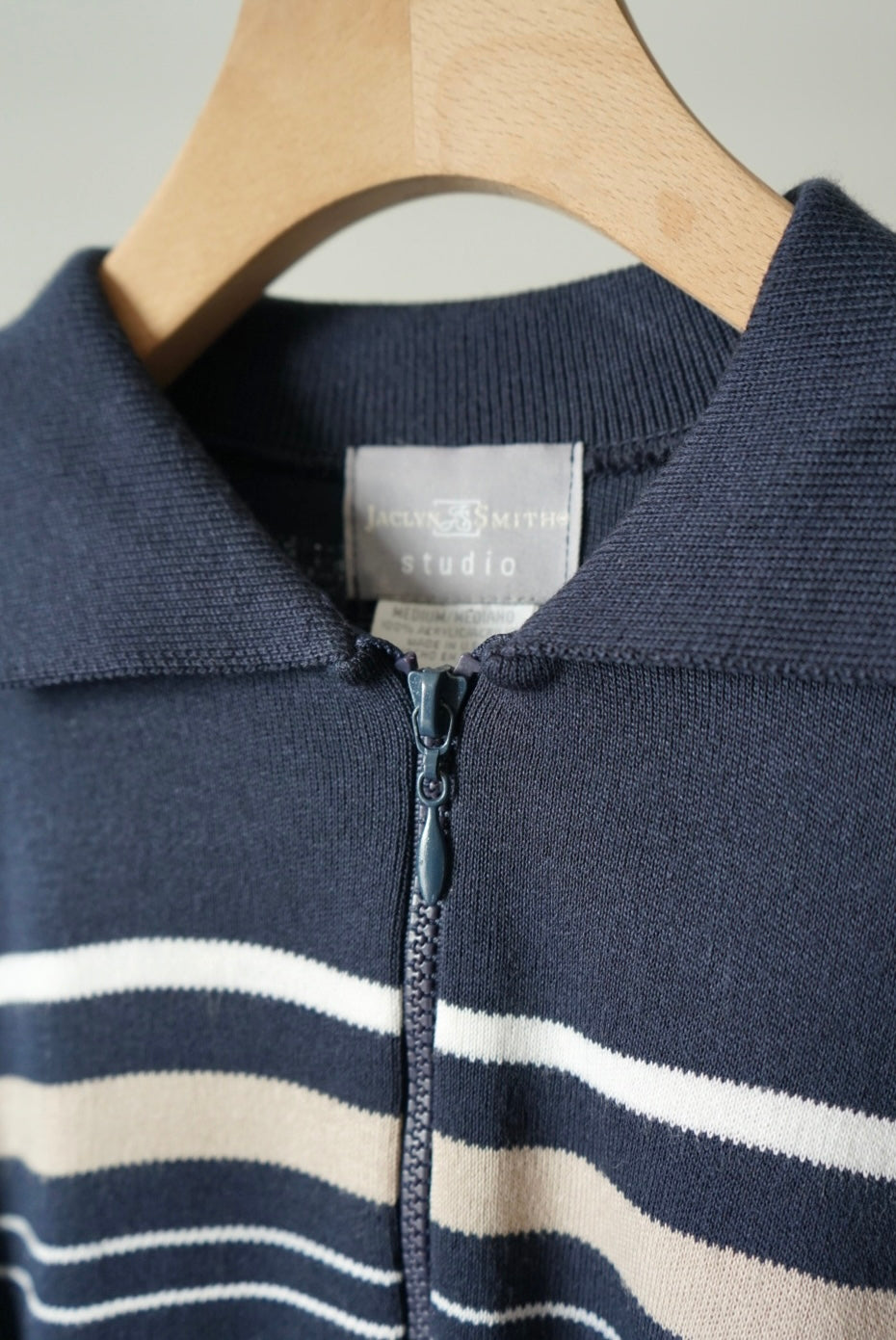 Stripe zipup knit shirt