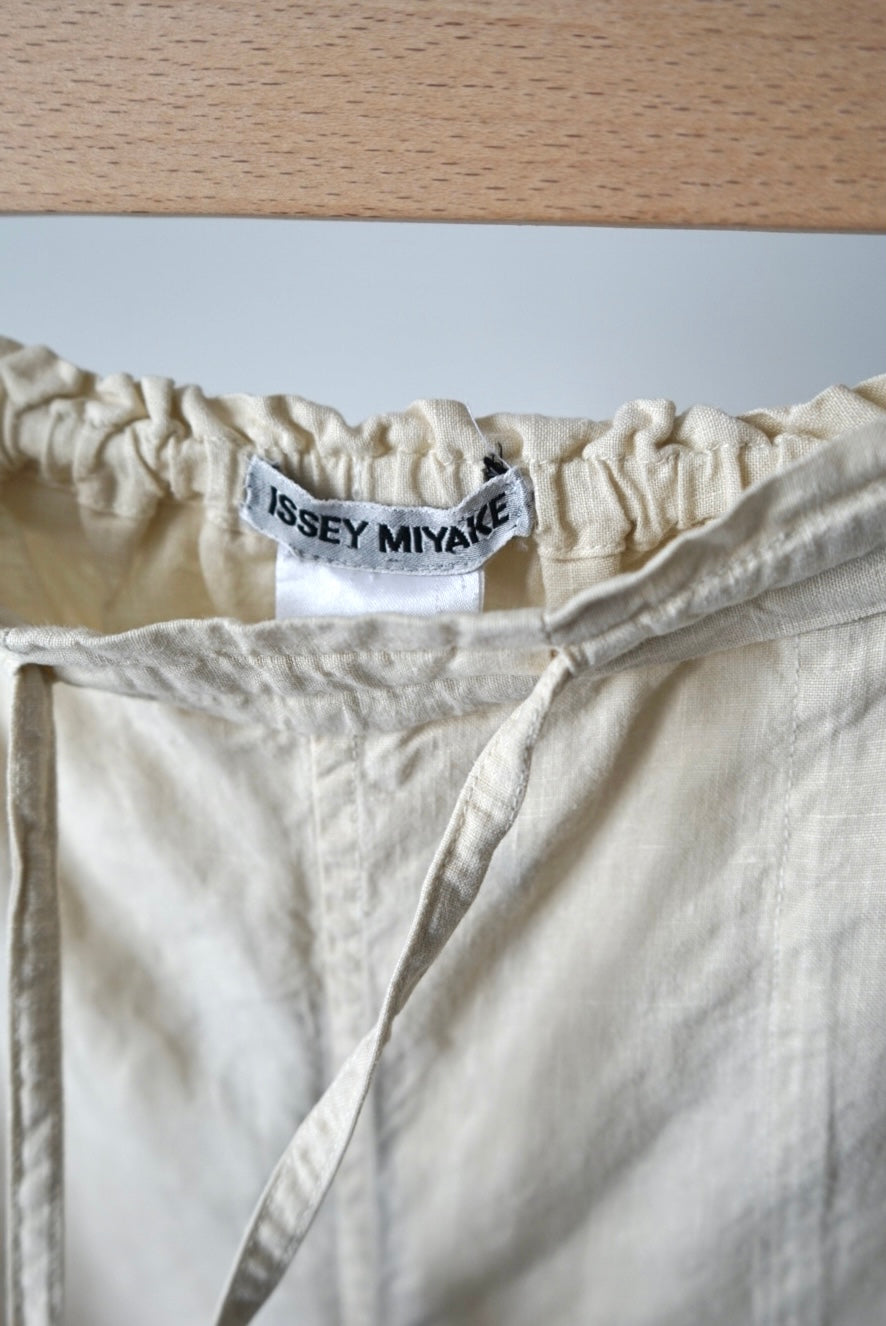 "ISSEY MIYAKE" SIDE LACE LINE LINEN WIDE PANT