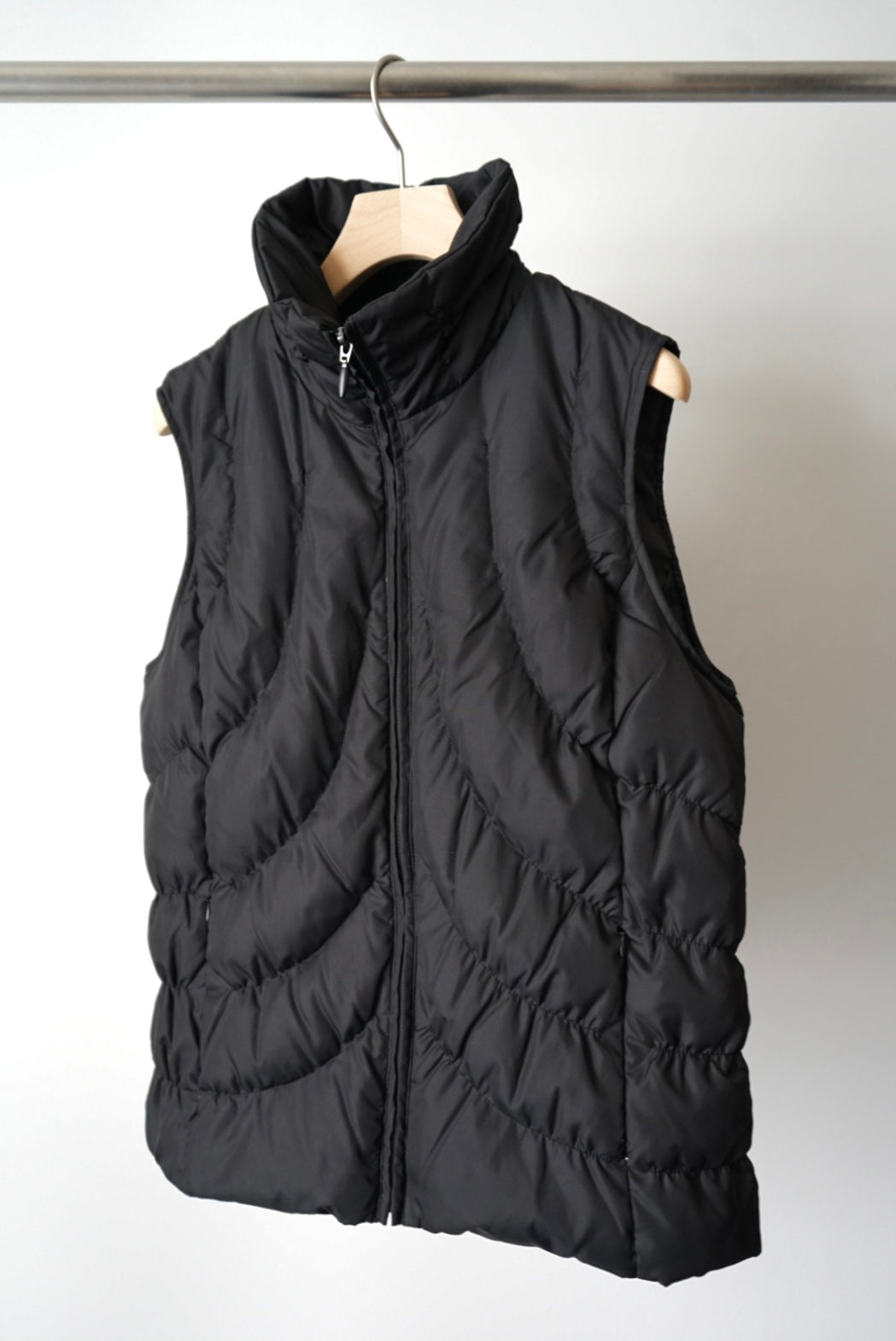 Design down vest