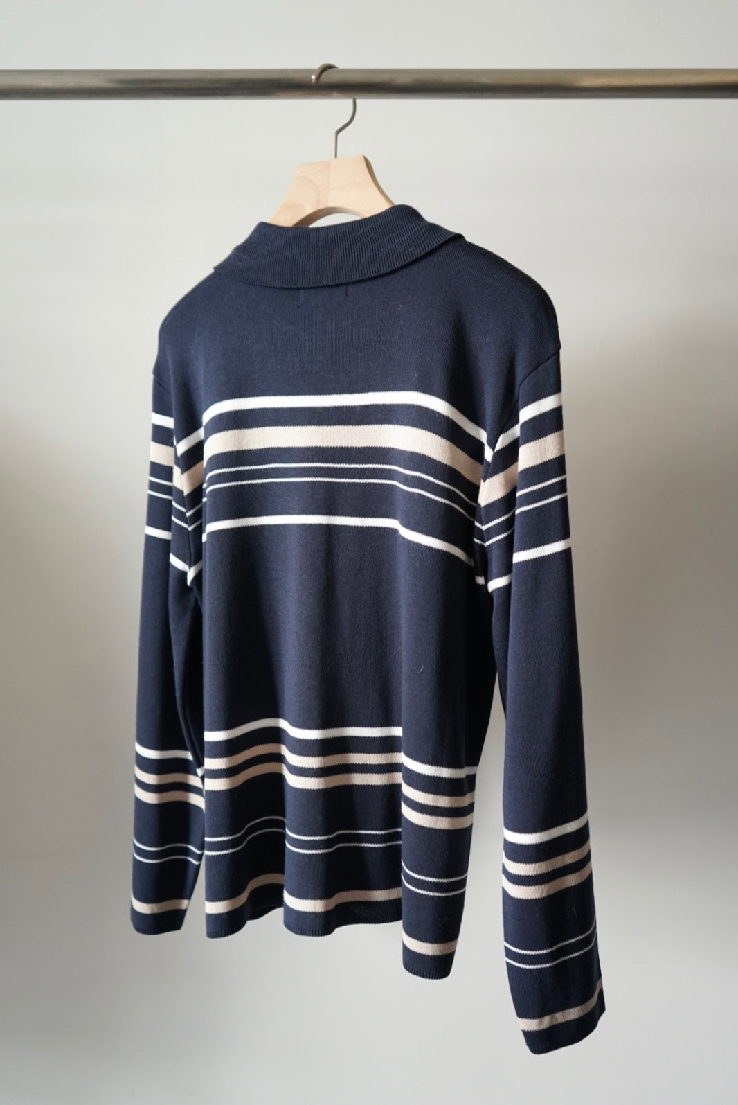 Stripe zipup knit shirt