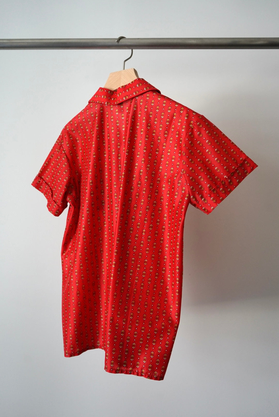 Euro pattern open collar shirts