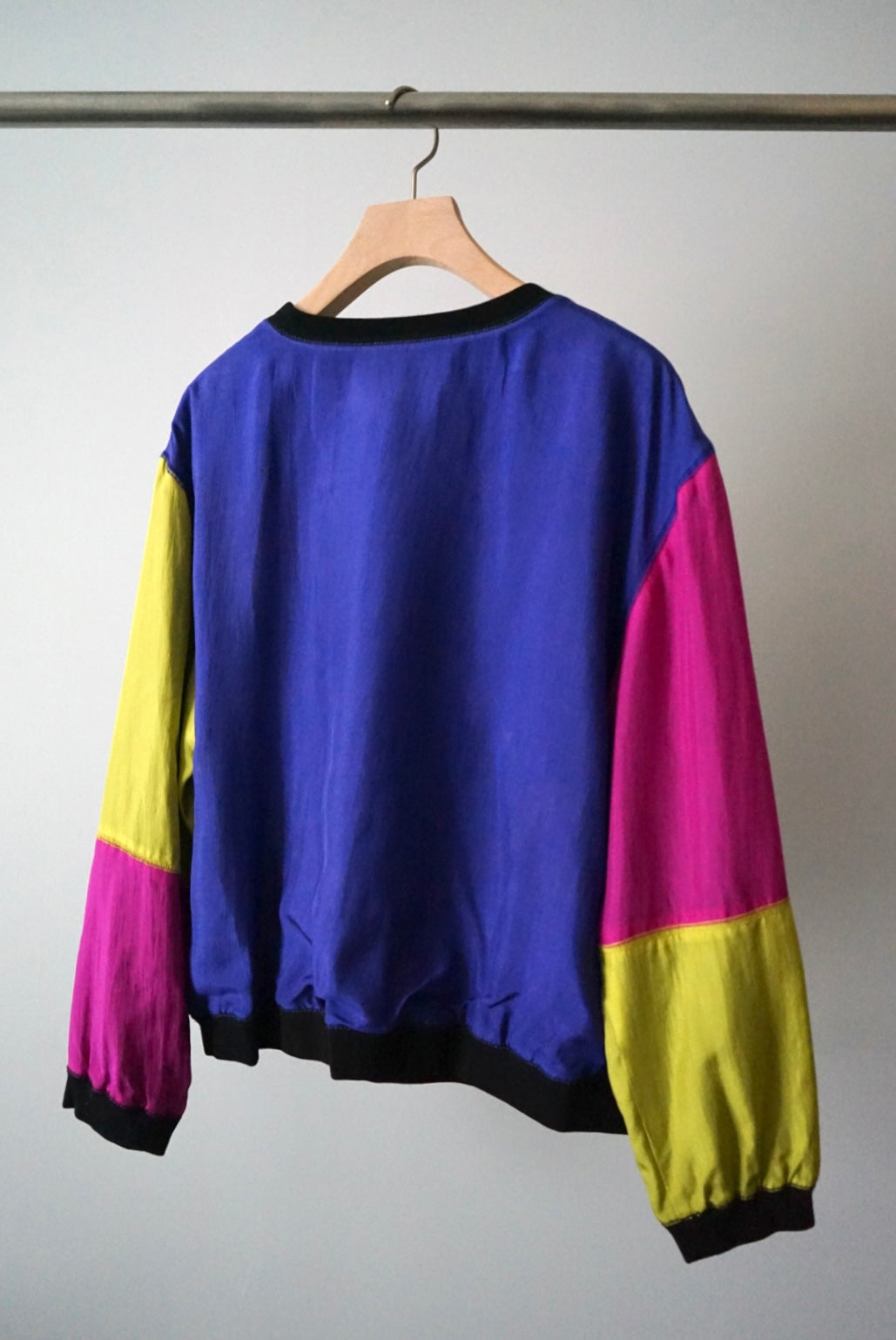 Panel silk pullover