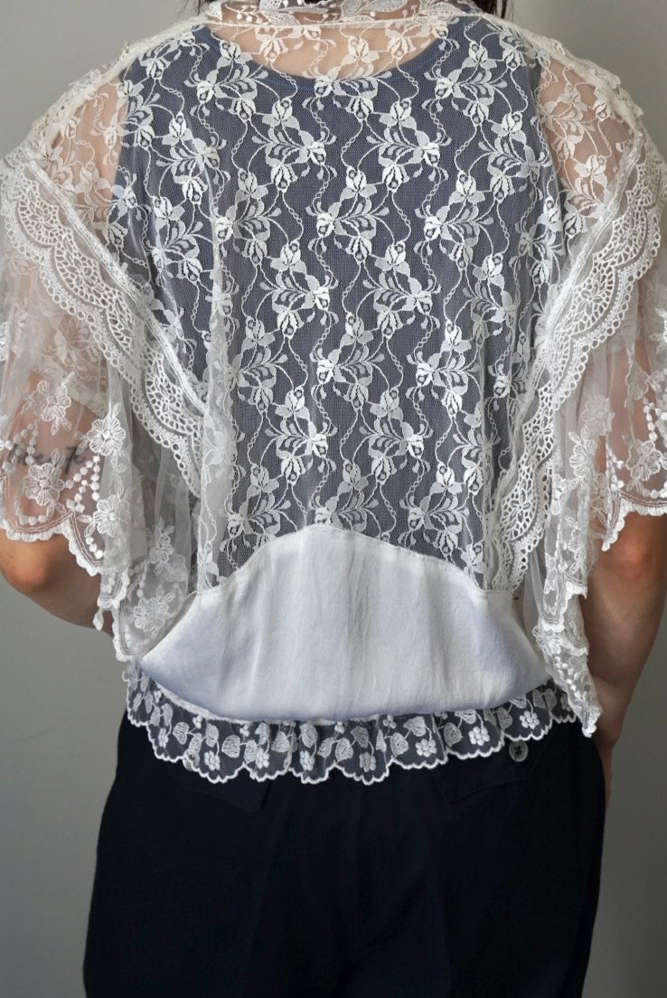 Lace design pullover made in Italy