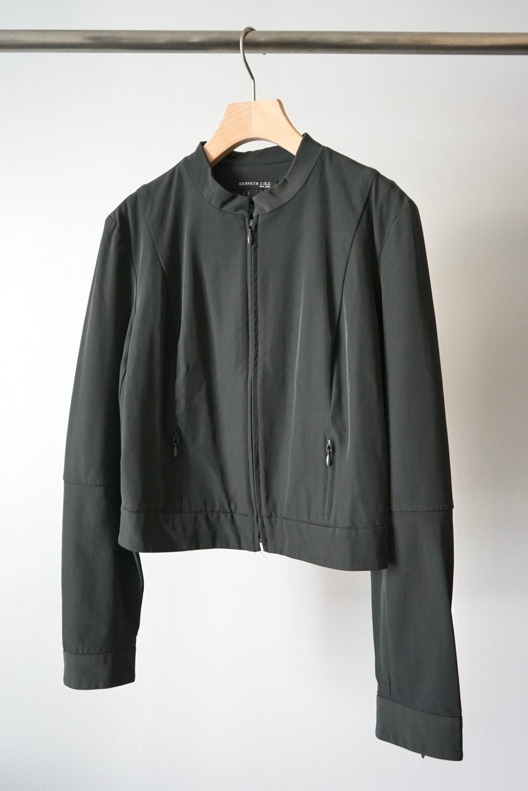 Dark green design short jacket