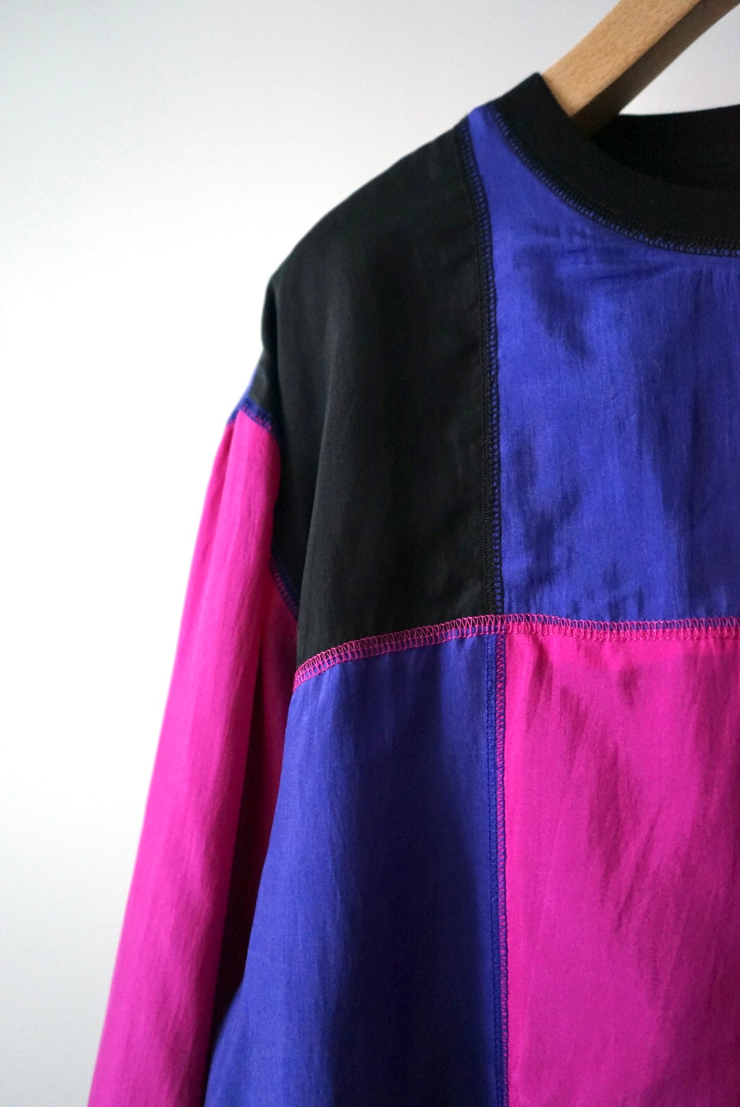 Panel silk pullover