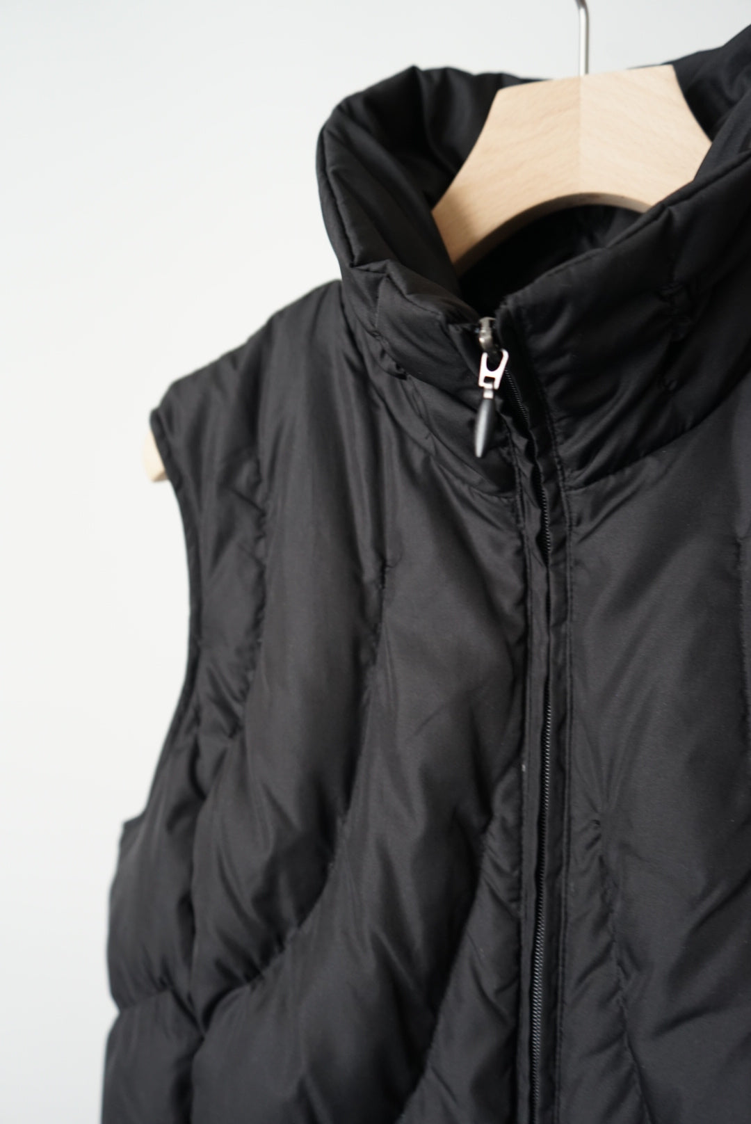 Design down vest