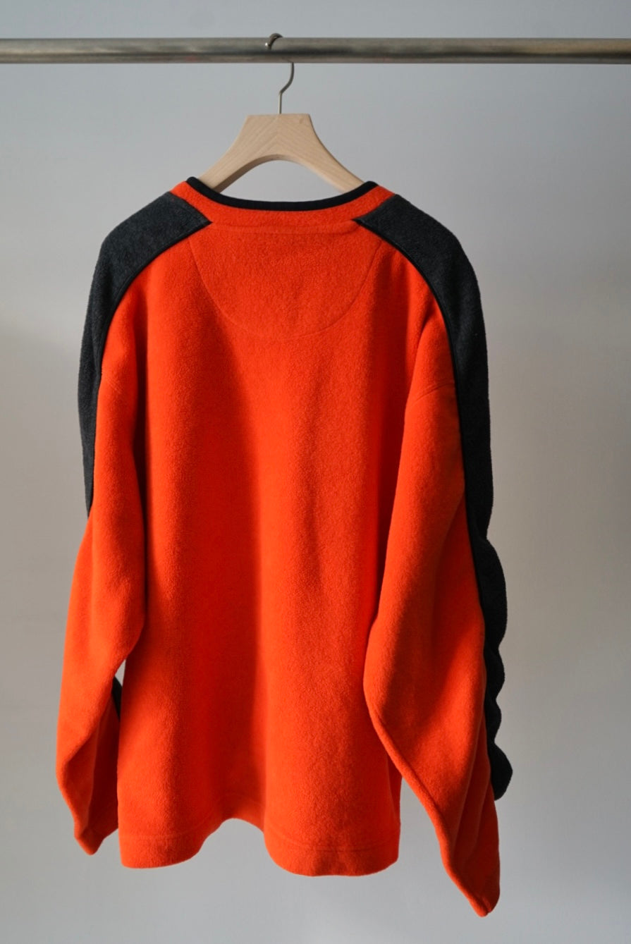 Vneck fleele pullover