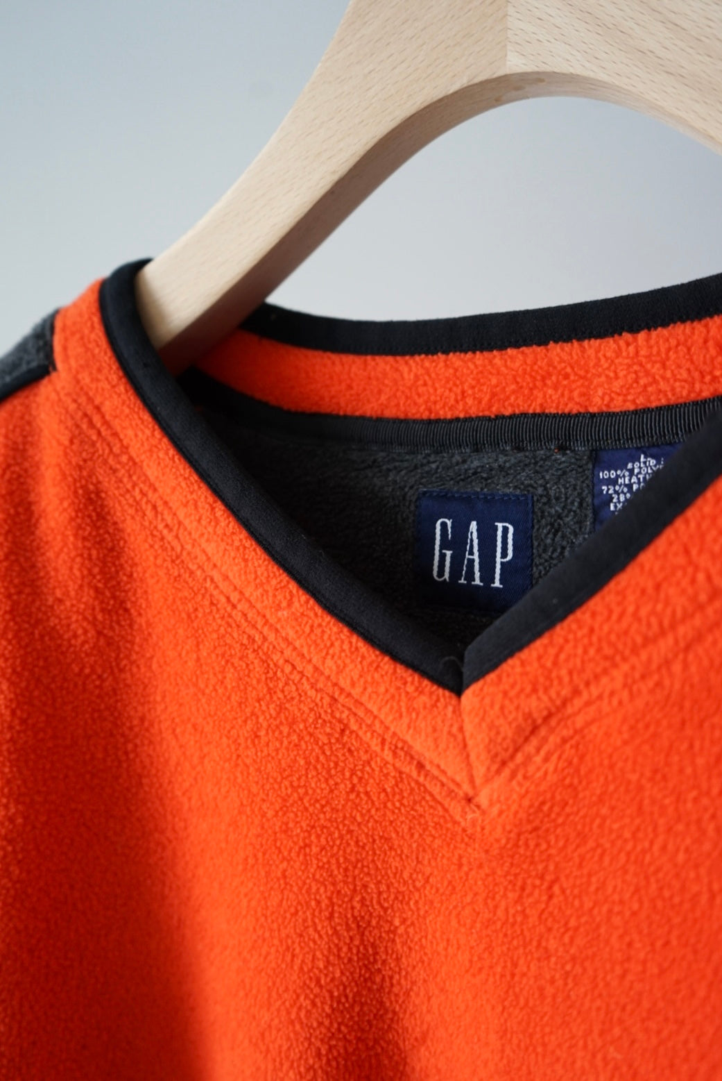 Vneck fleele pullover