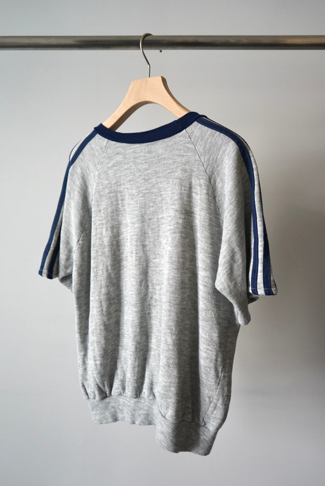 Raglan half sleeve sweat tee