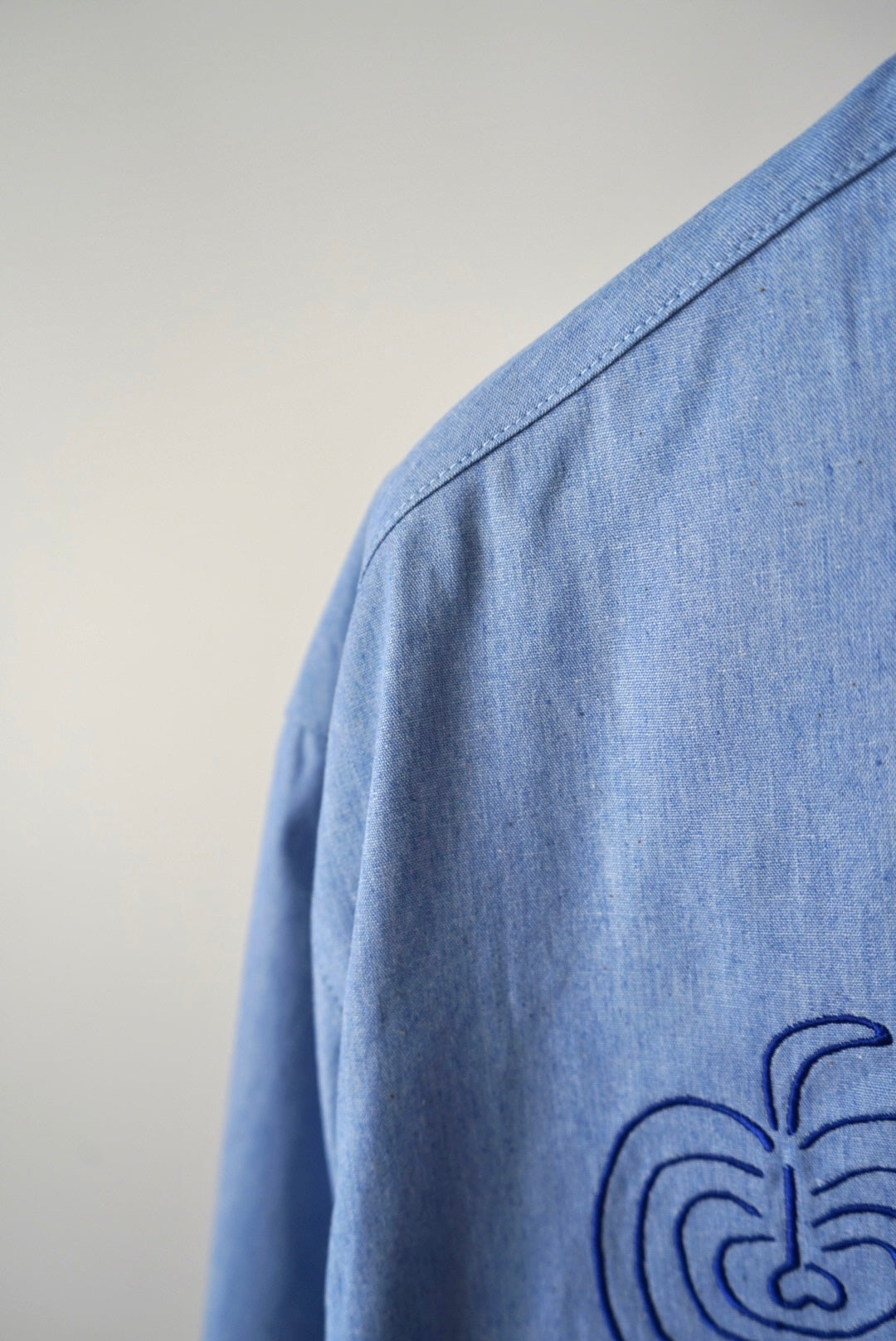 【SHOTAHIYAMA】embroidery chambray shirt