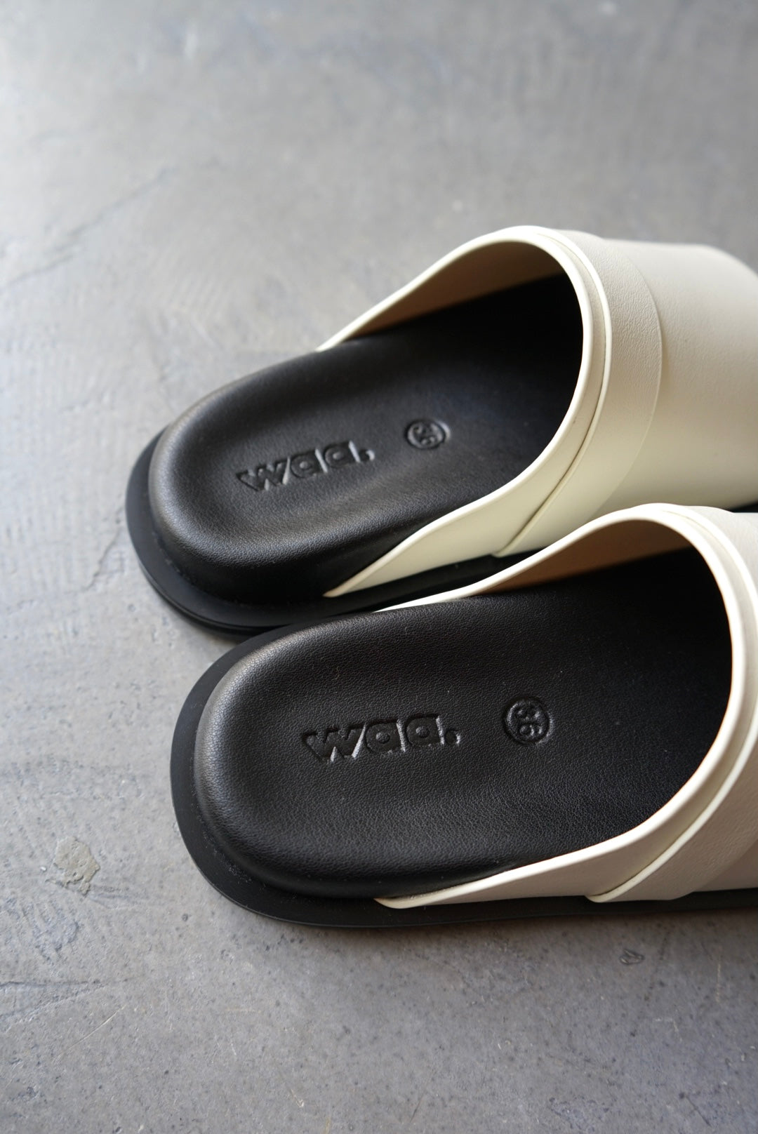 【Waa.studios】BUN SANDALS