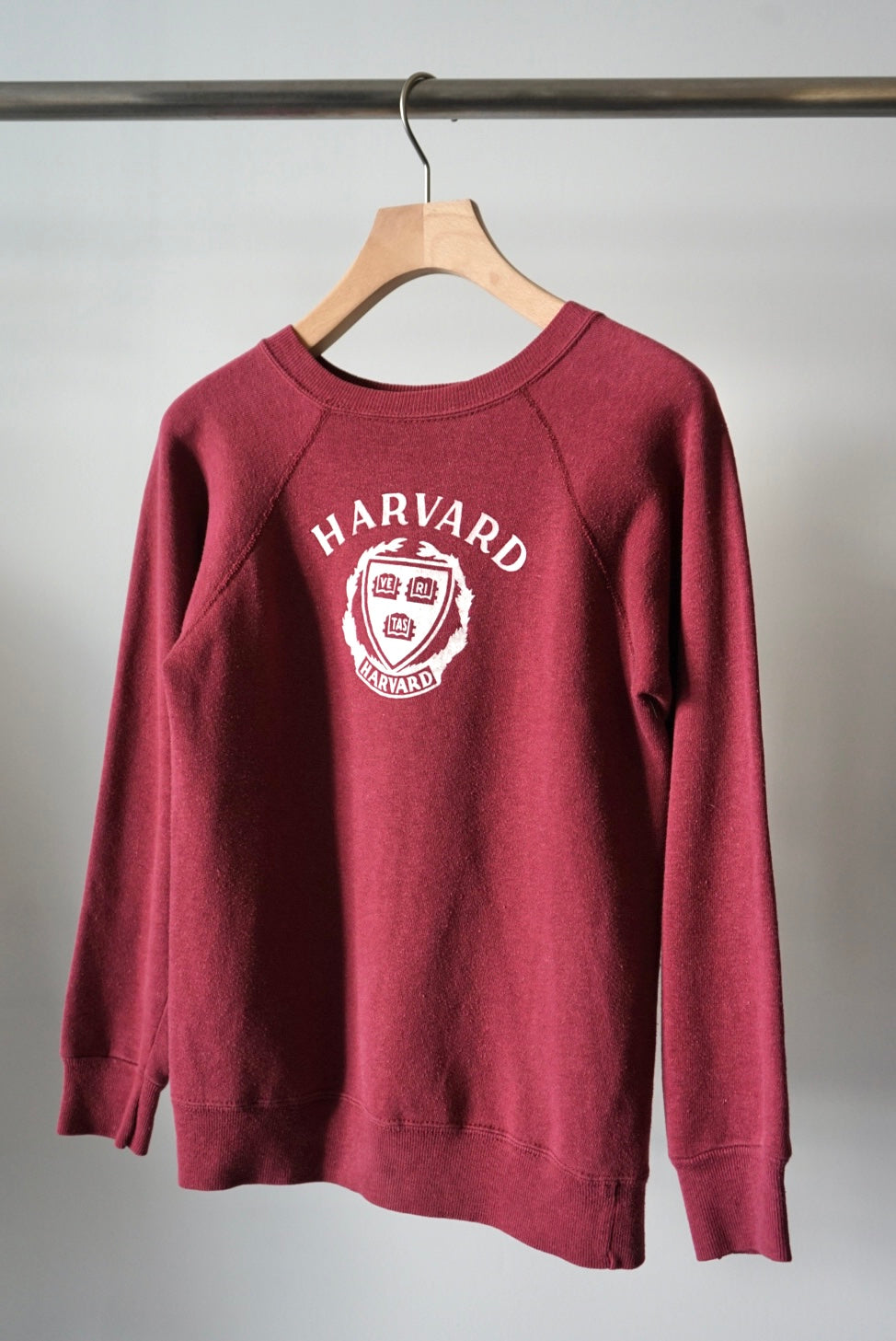 Raglan college sweat