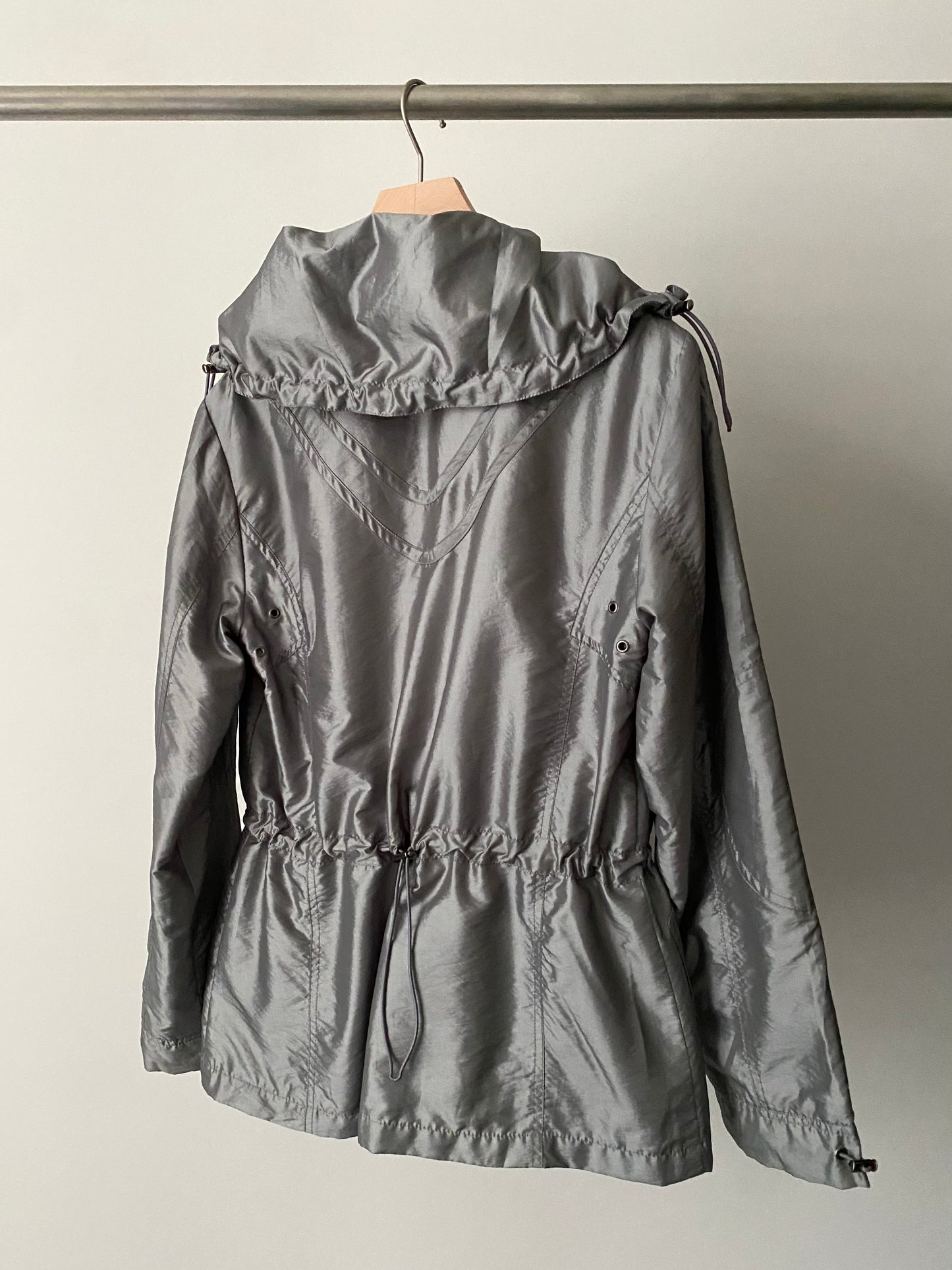 Metalic code adjuster jacket