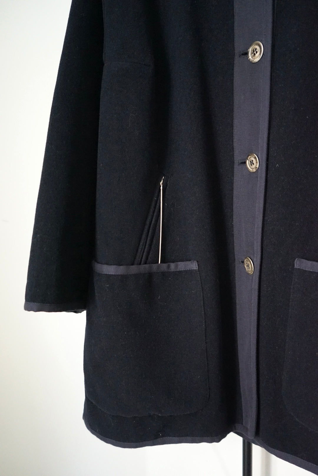 "DANIEL HECHTER" collarless coat