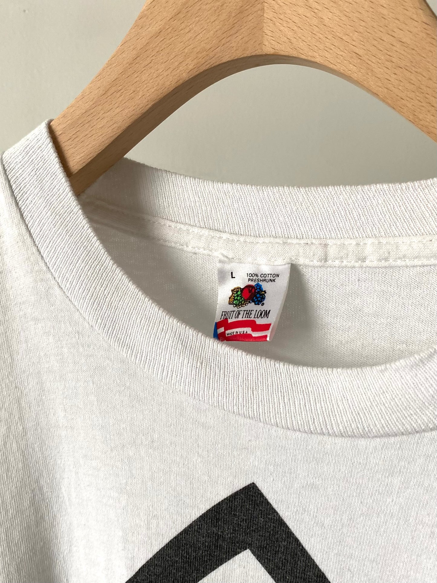 "FORAVI" 90's art tee