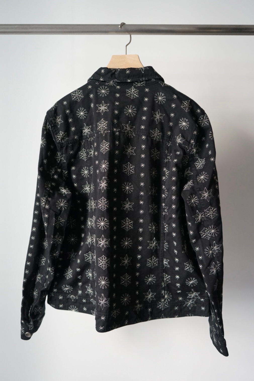 Embroidery tracker jacket