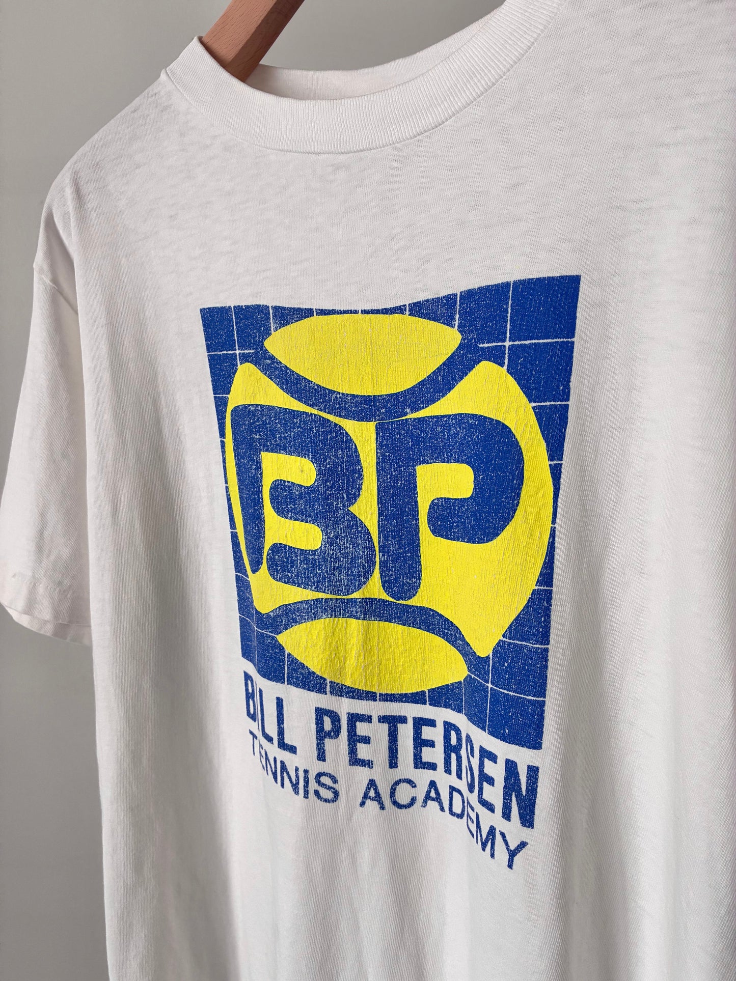 80's "BILL PETERSEN TENNIS ACADEMY" tee