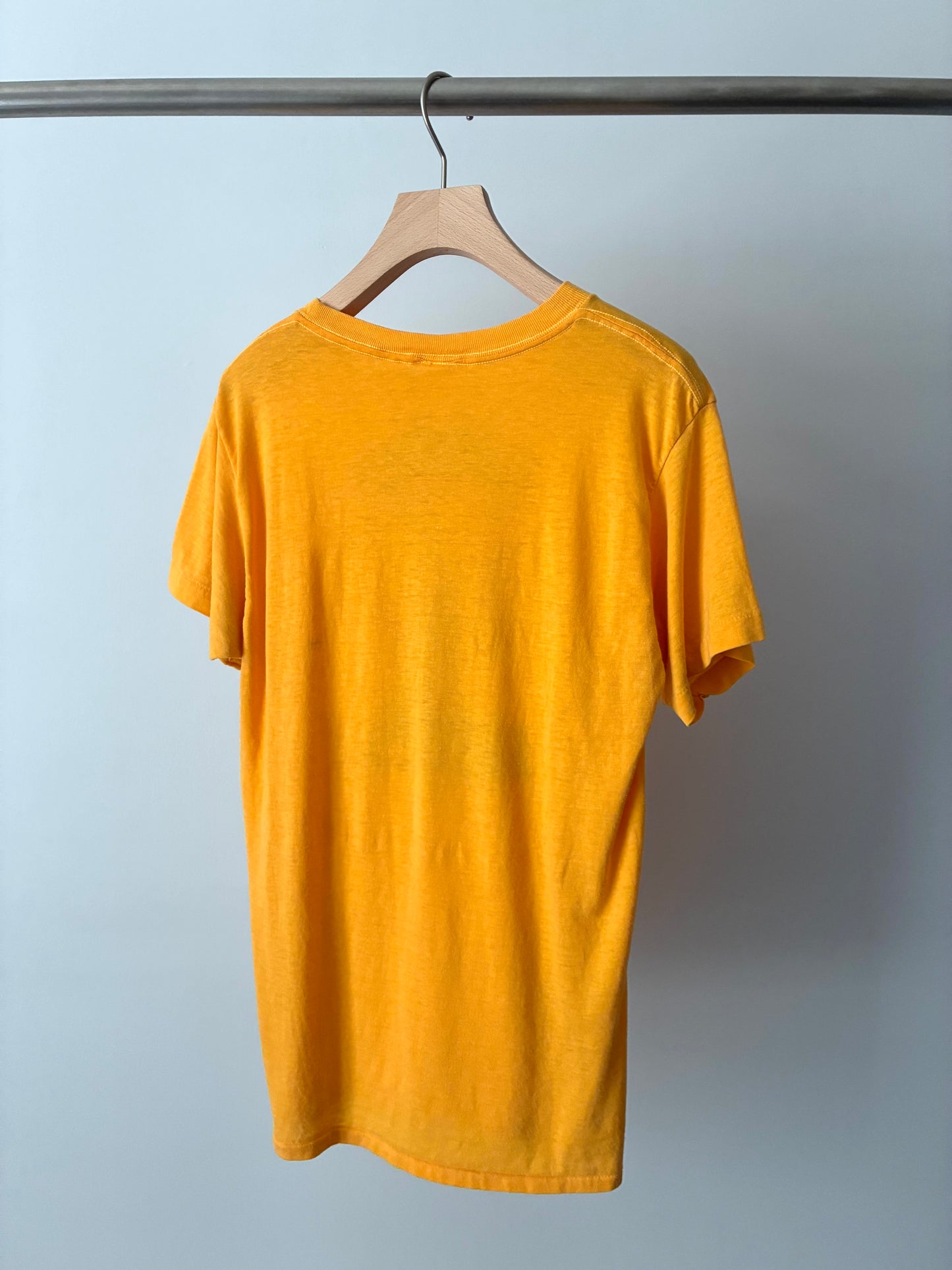 "Sack by P.NEUHAUS" print tee