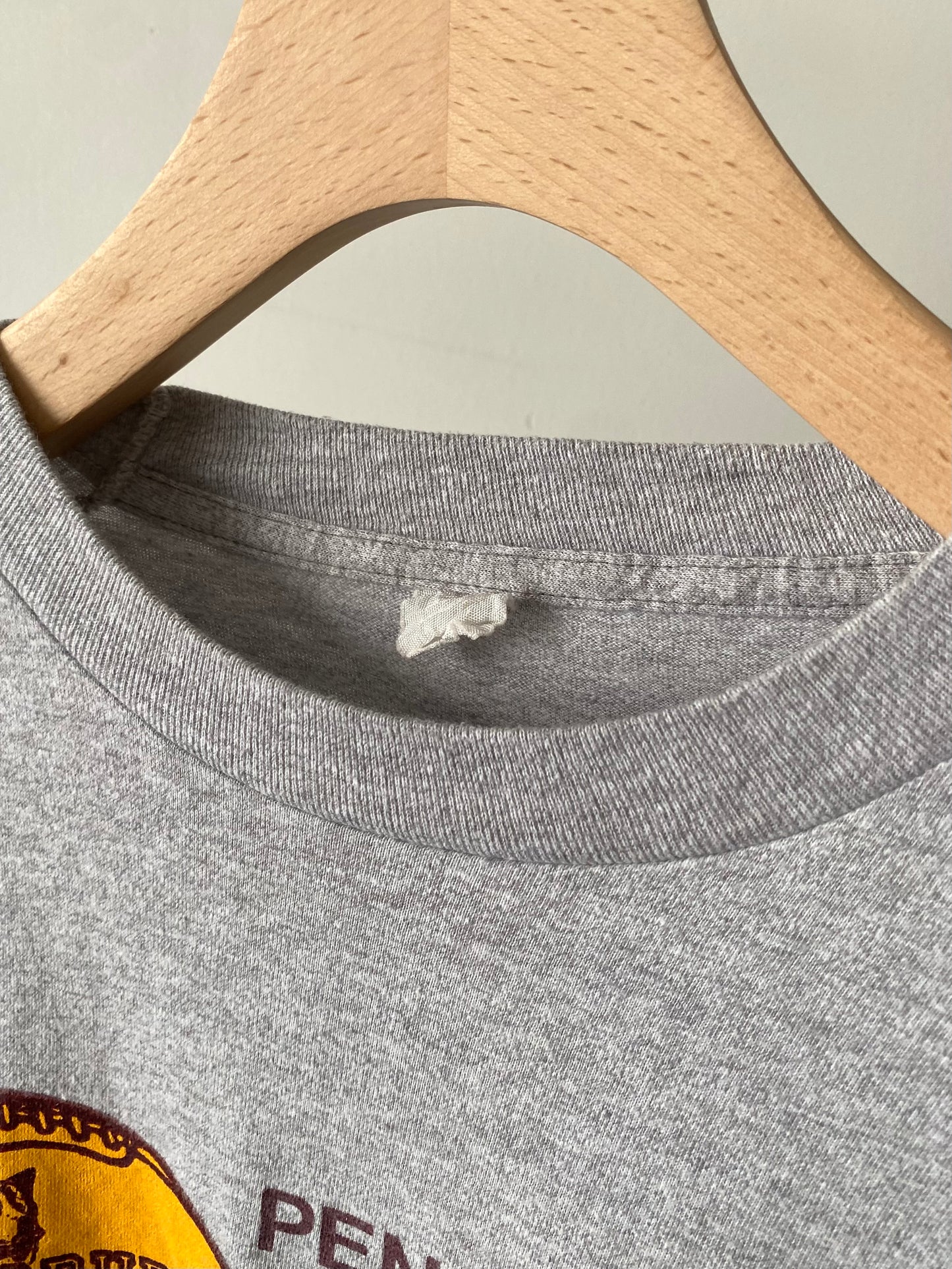 80's heather gray tee