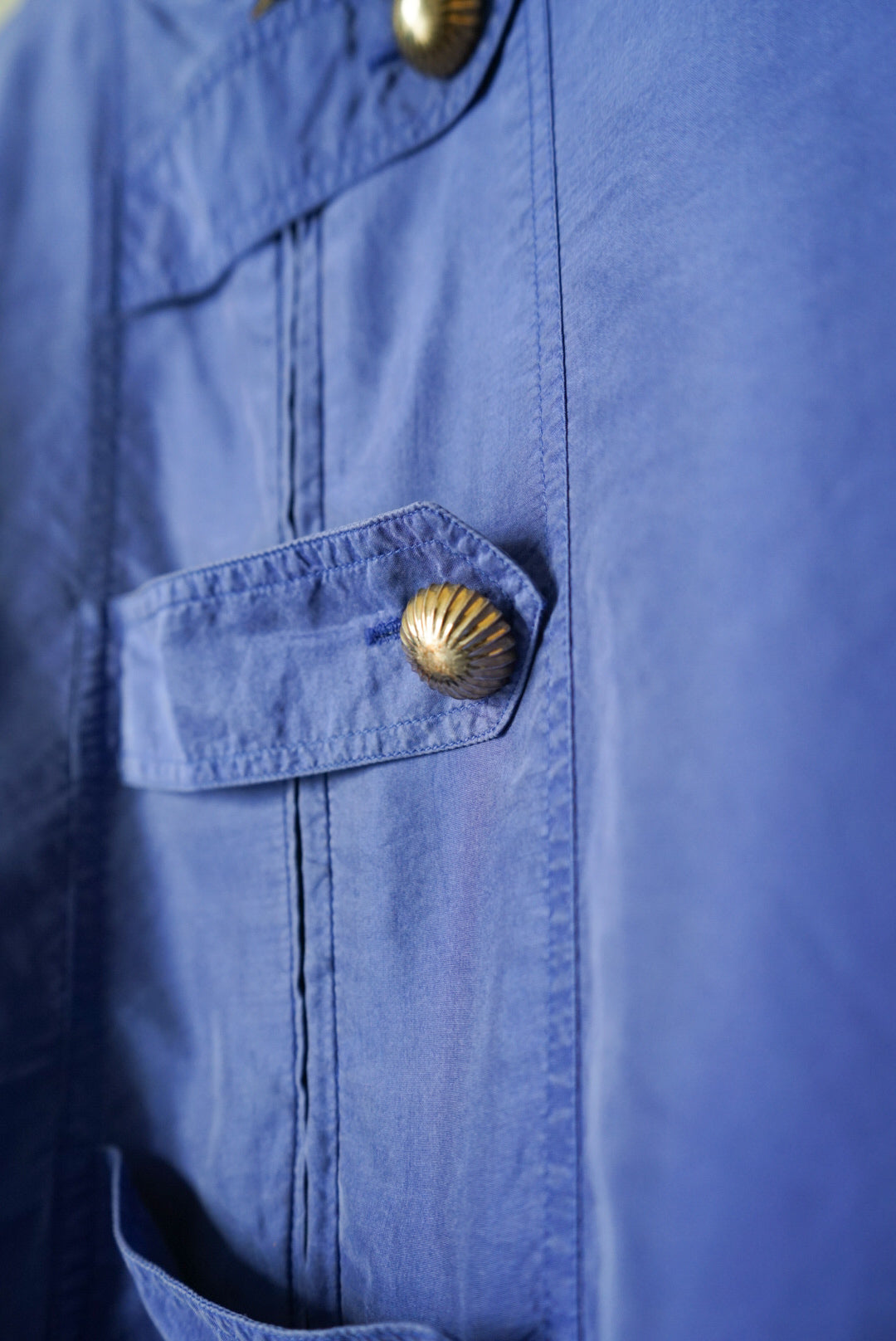 Silk gold buttons jacket