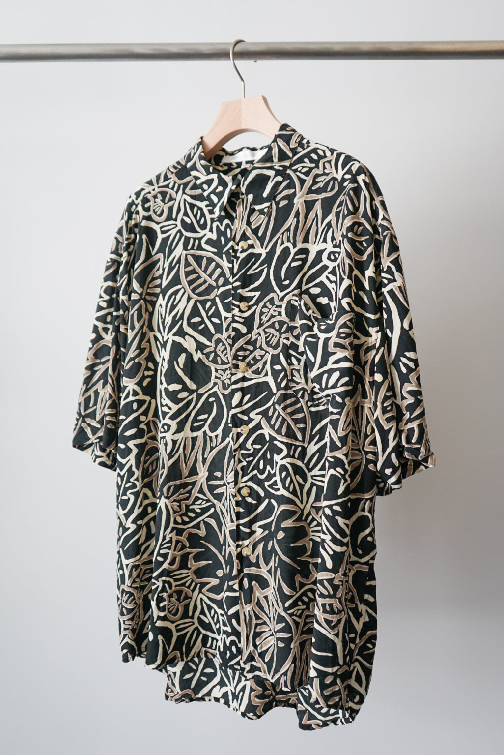 Paint pattern silk shirt