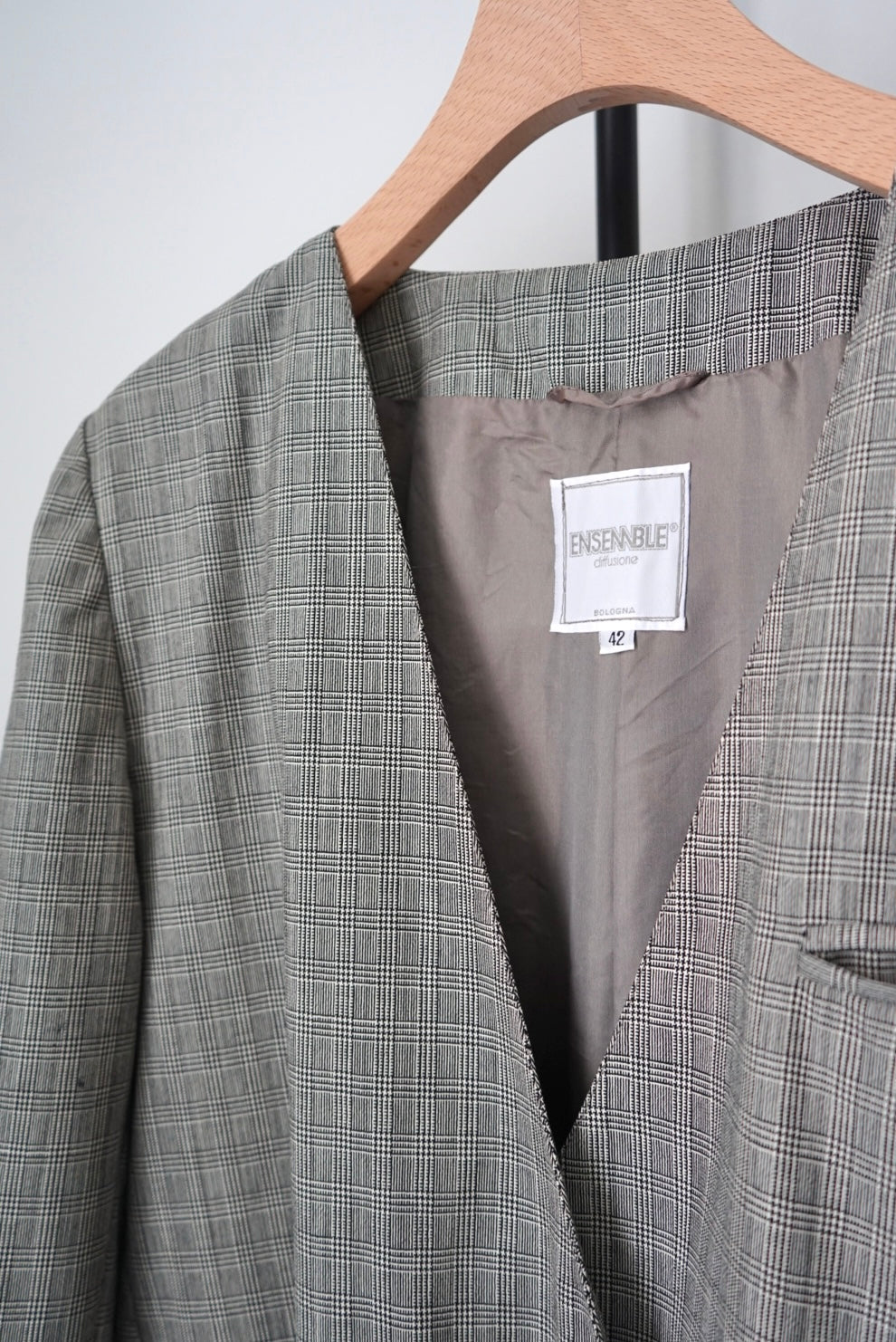 Collarless check jacket made in Italy