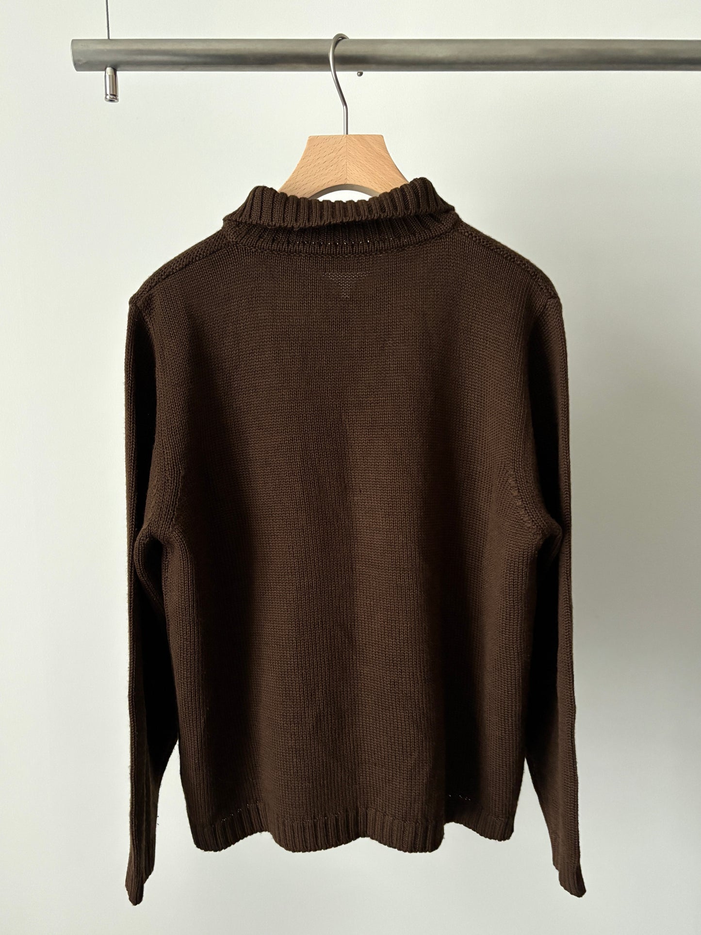 Zip-up knit top made in Italy