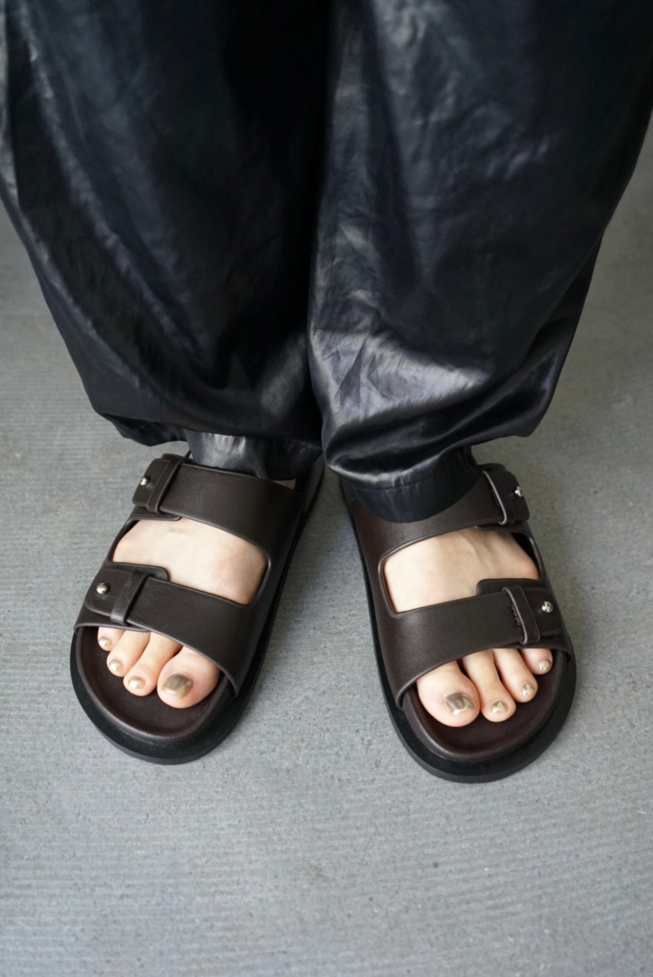 【Waa.studios】HANG SANDAL