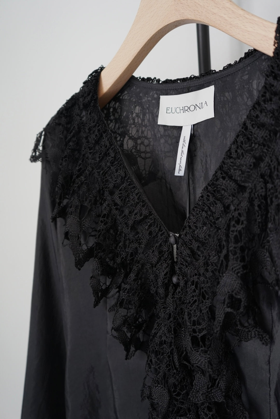 【EUCHRONIA】Original Torsion Lace Blouse -black-
