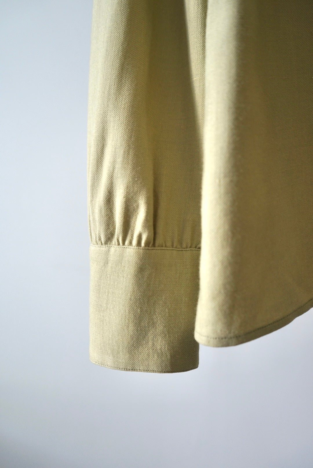 Embroidery high neck shirts