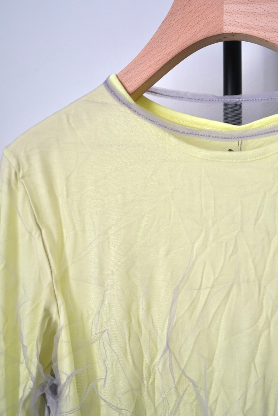 【DSCHUNGEL.】Layered crinkled tulle top -light gray × lemon yellow-