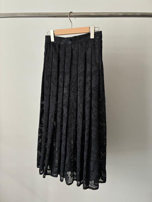 Flower pattern see-through pleats skirt
