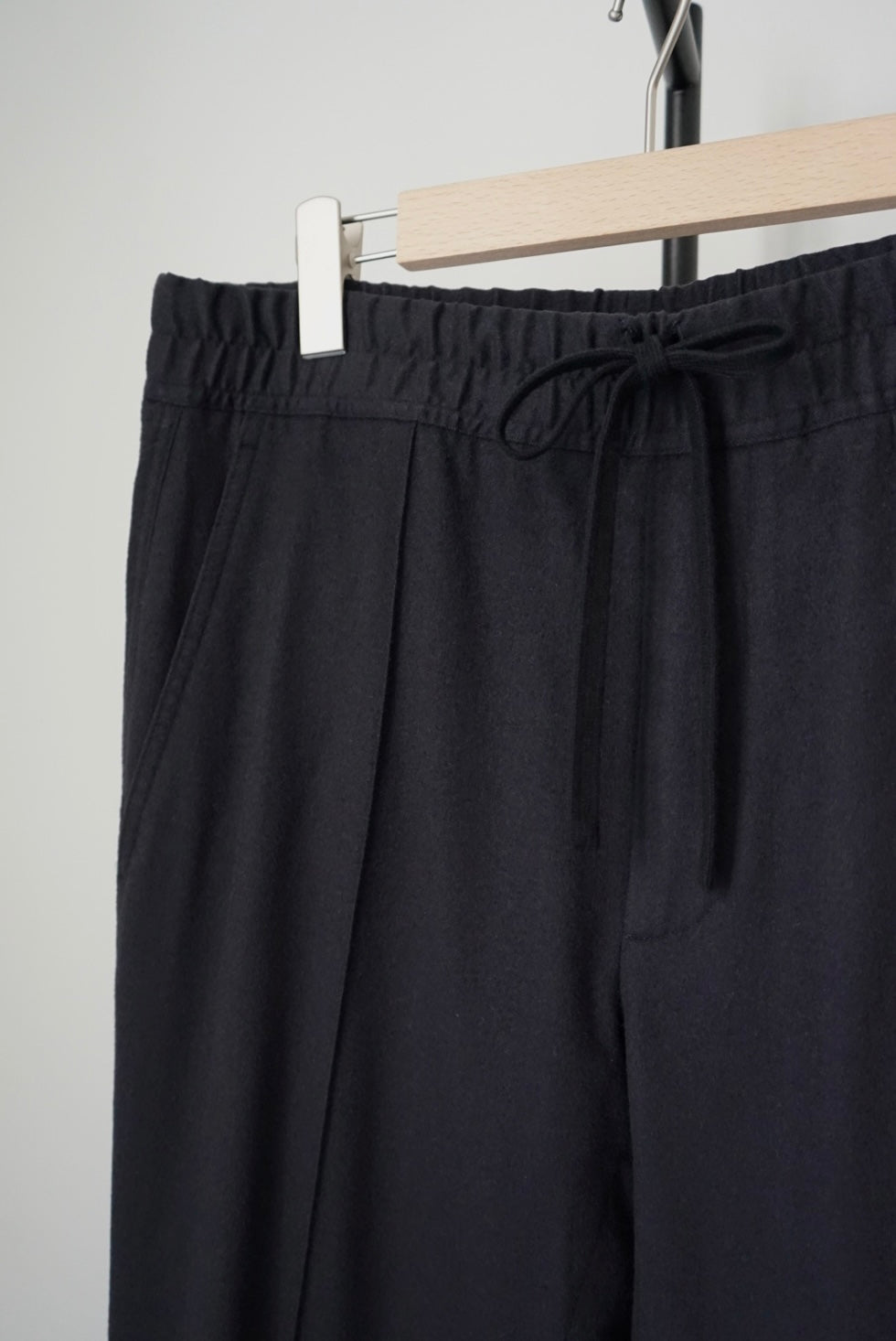 "TOM FORD" Cashmere easy pants made in Italy