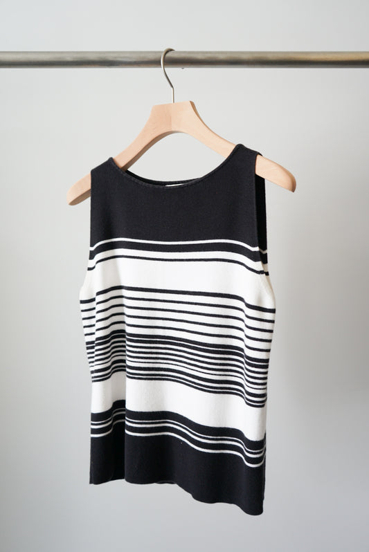 Border sleeveless cutsew