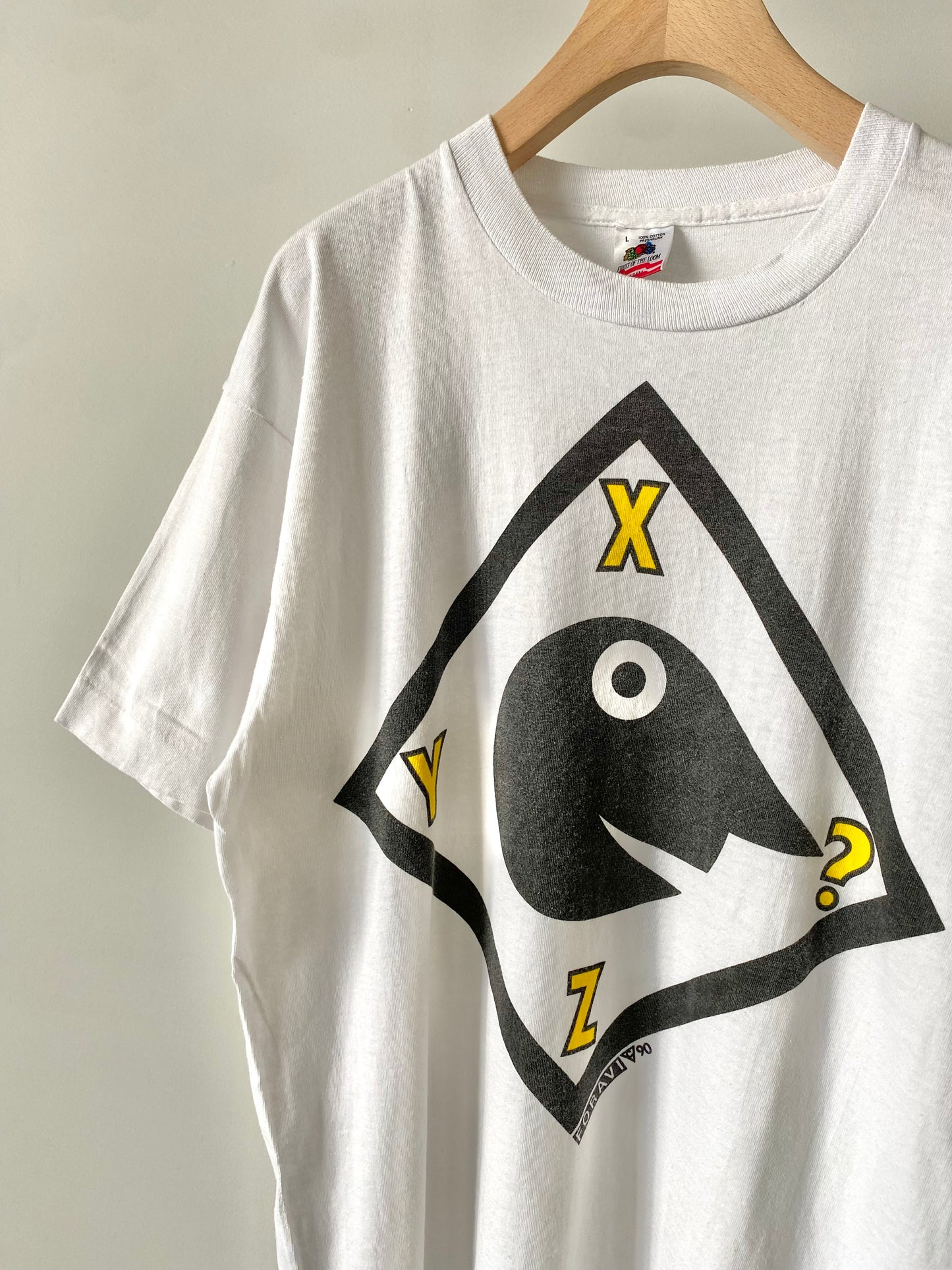 "FORAVI" 90's art tee