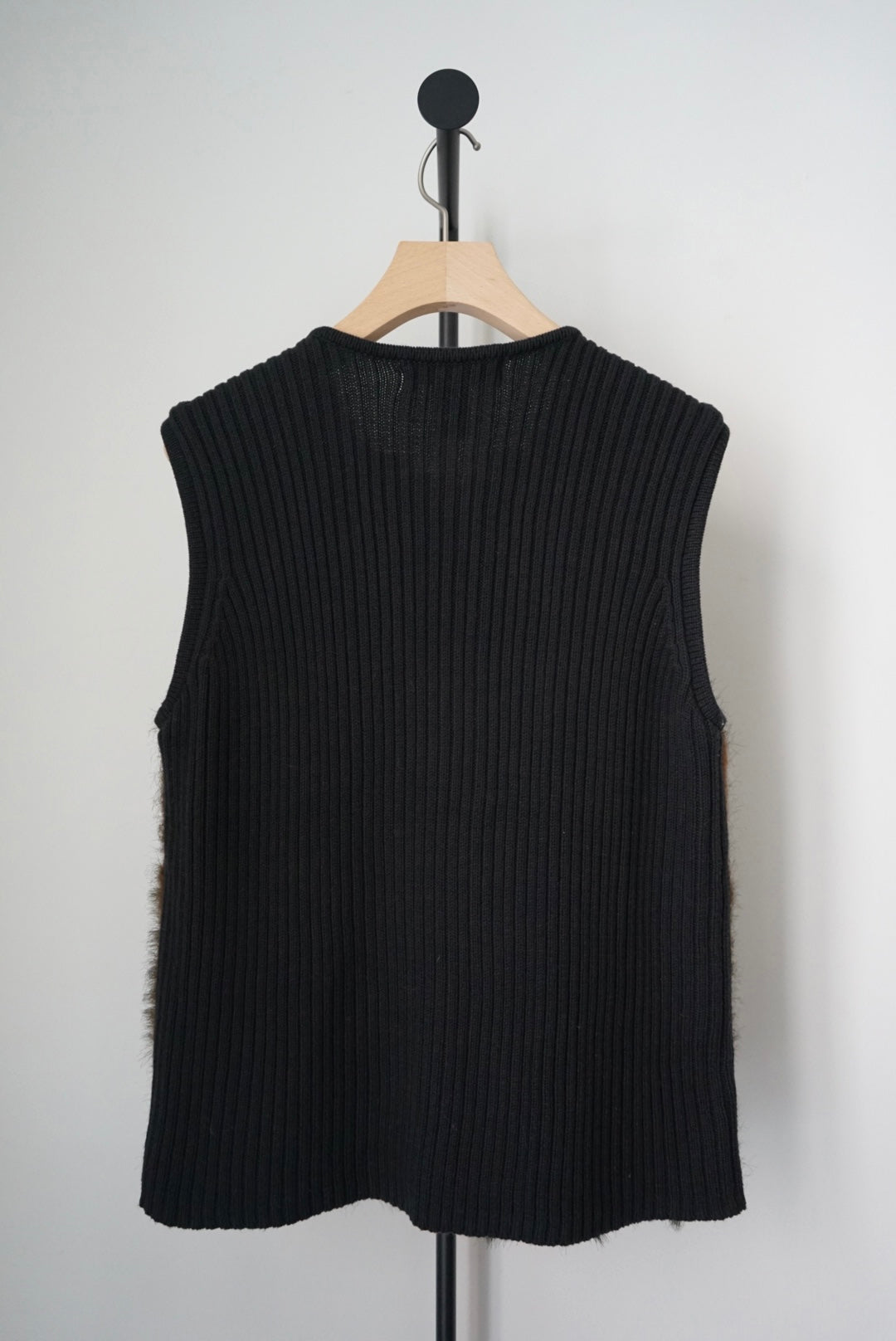 Fake fur vest