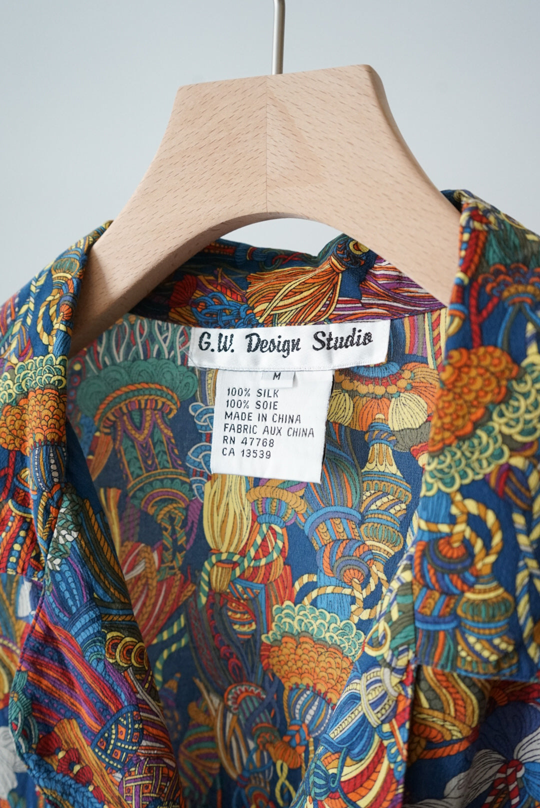 Tassel pattern silk shirt