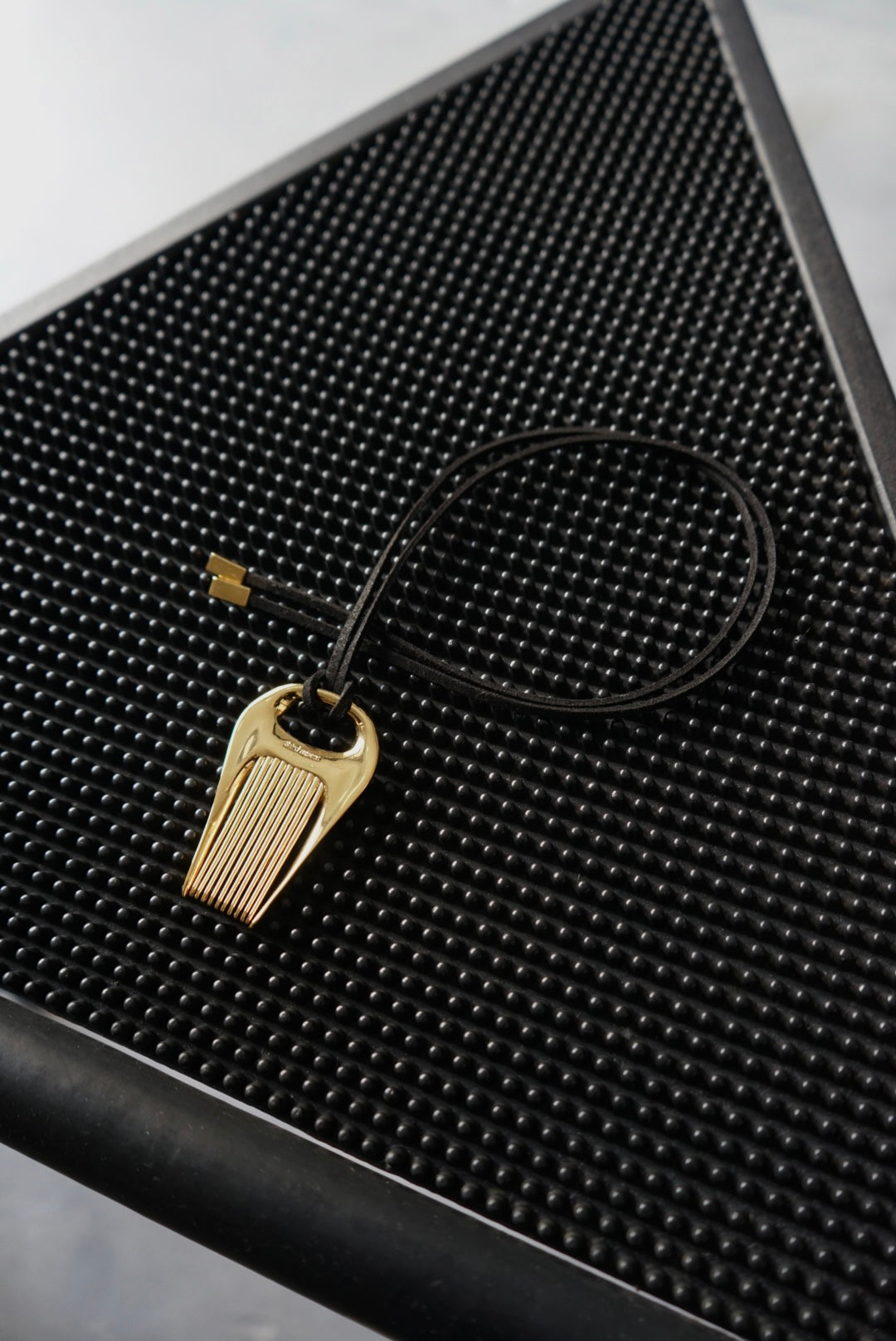【third reasons】Hair comb on string
