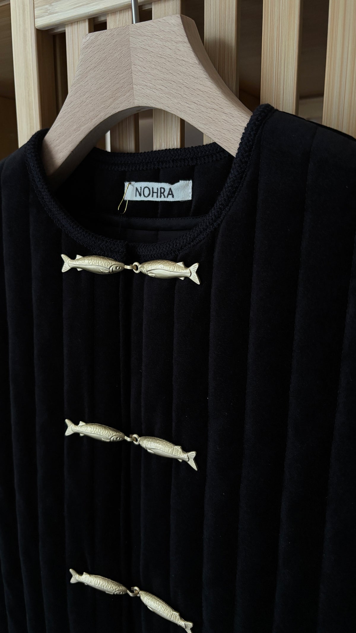 【NOHRA】Velvet quilting fish button vest