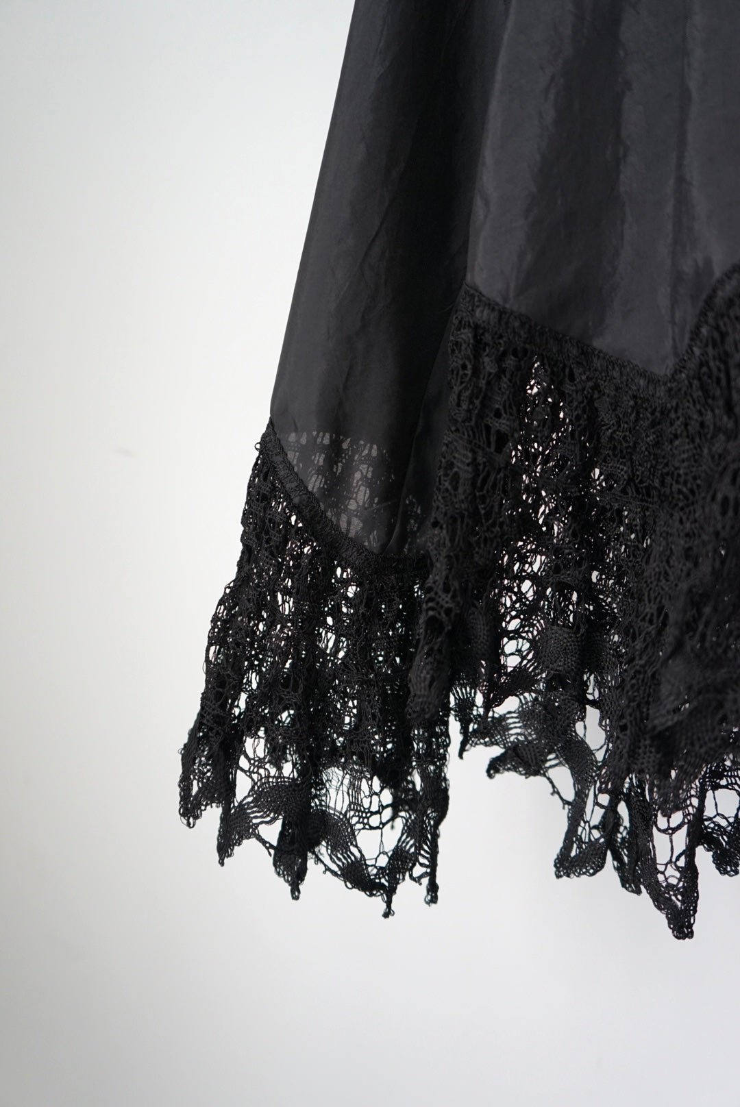 【EUCHRONIA】Original Torsion Lace Blouse -black-