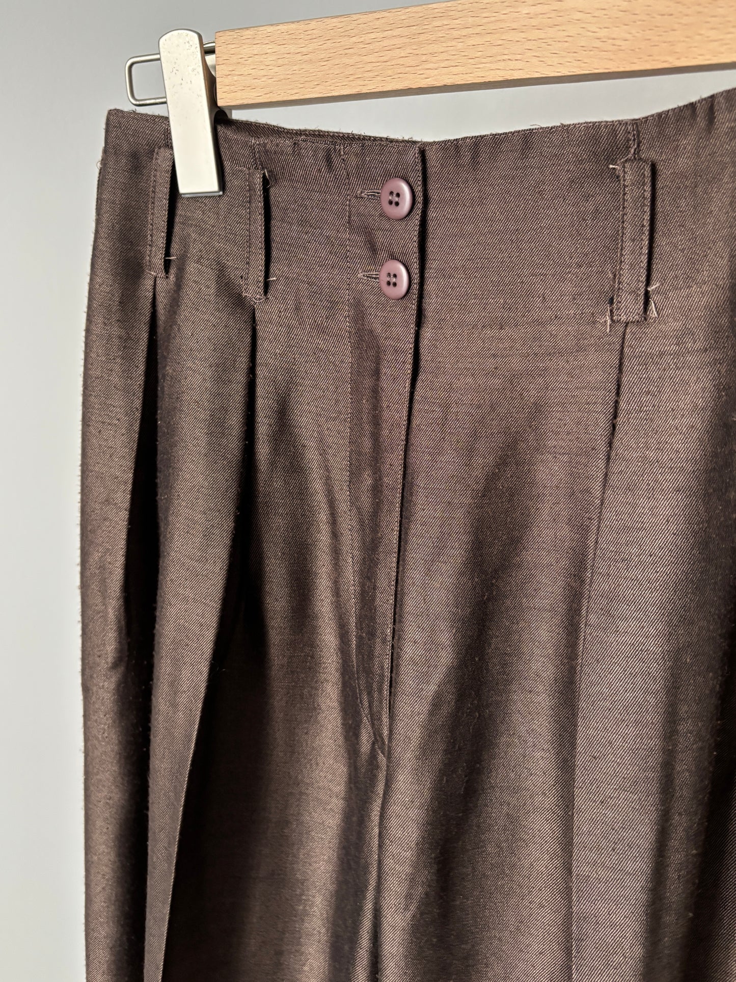 Shiny brown 2 tuck pants