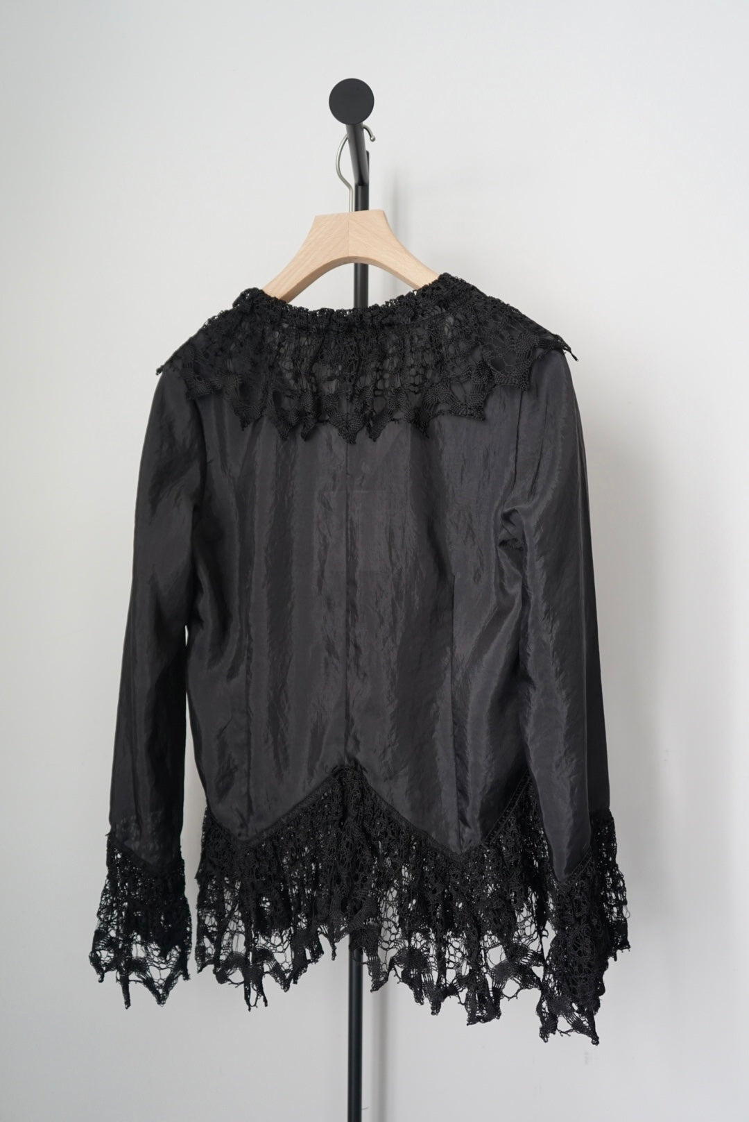 【EUCHRONIA】Original Torsion Lace Blouse -black-