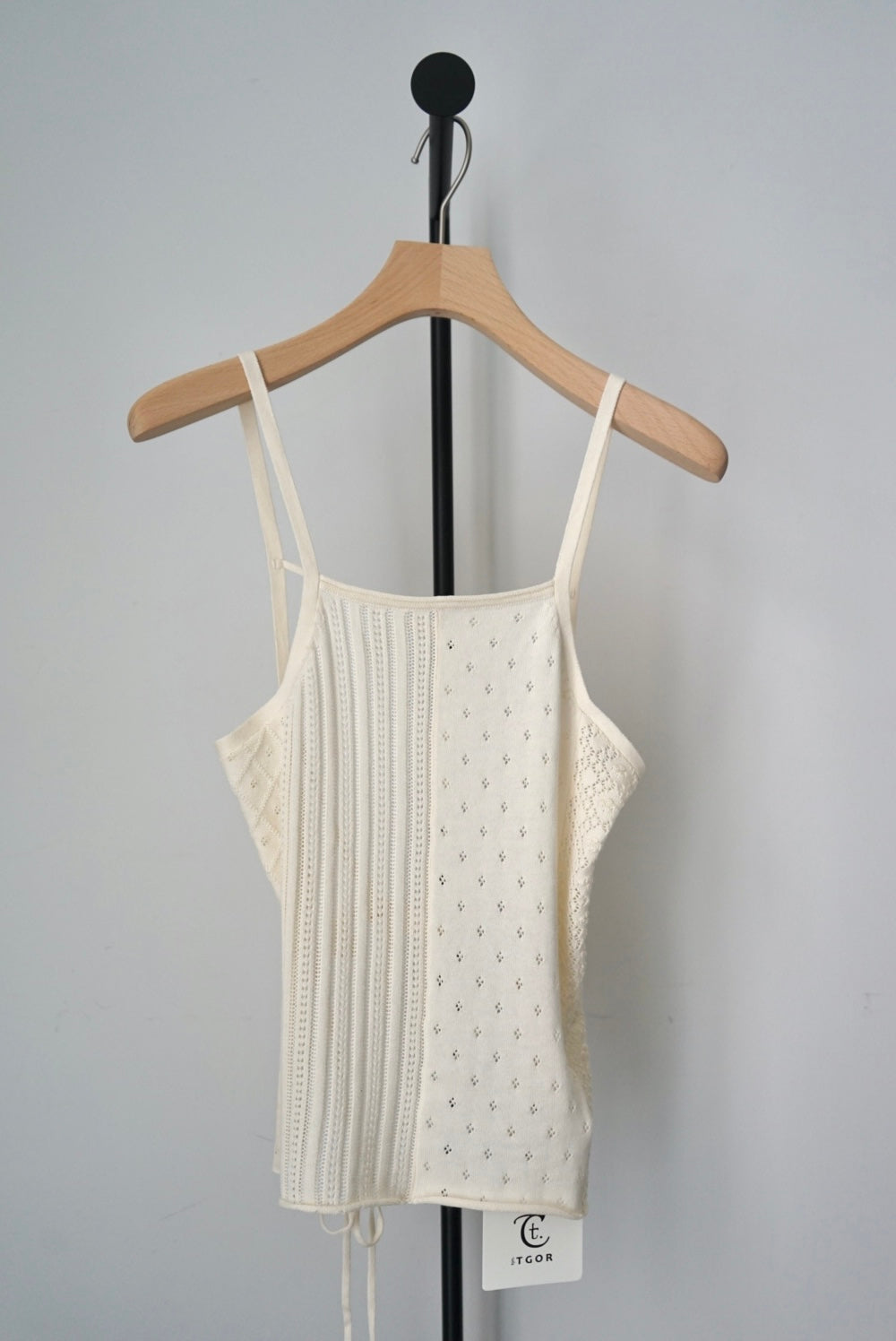 【tyn.TGOR】Patchwork lace camisole -off white-